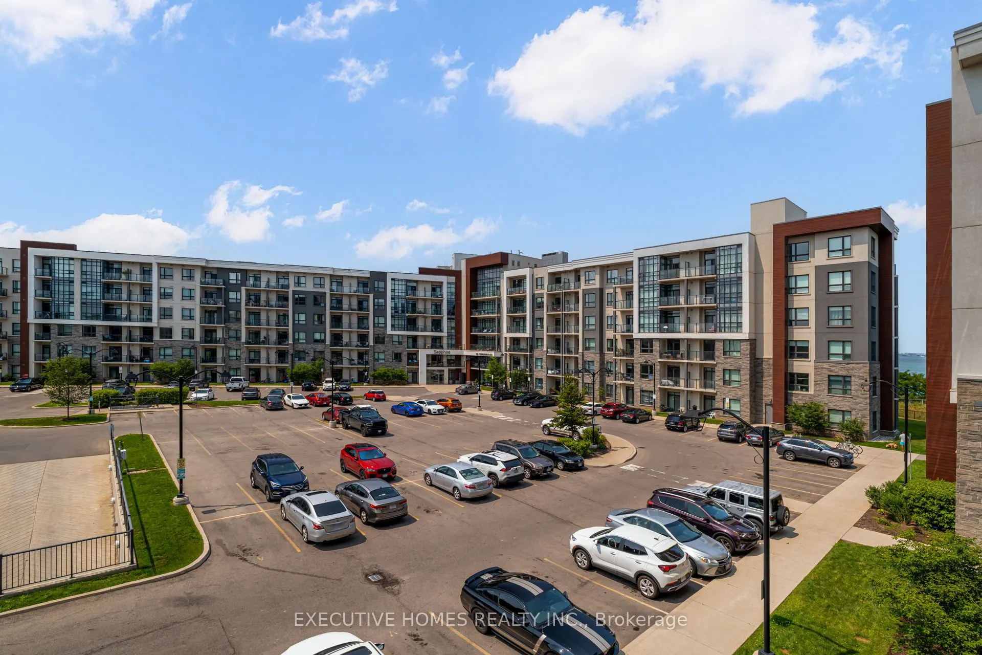 101 SHOREVIEW Place, #327