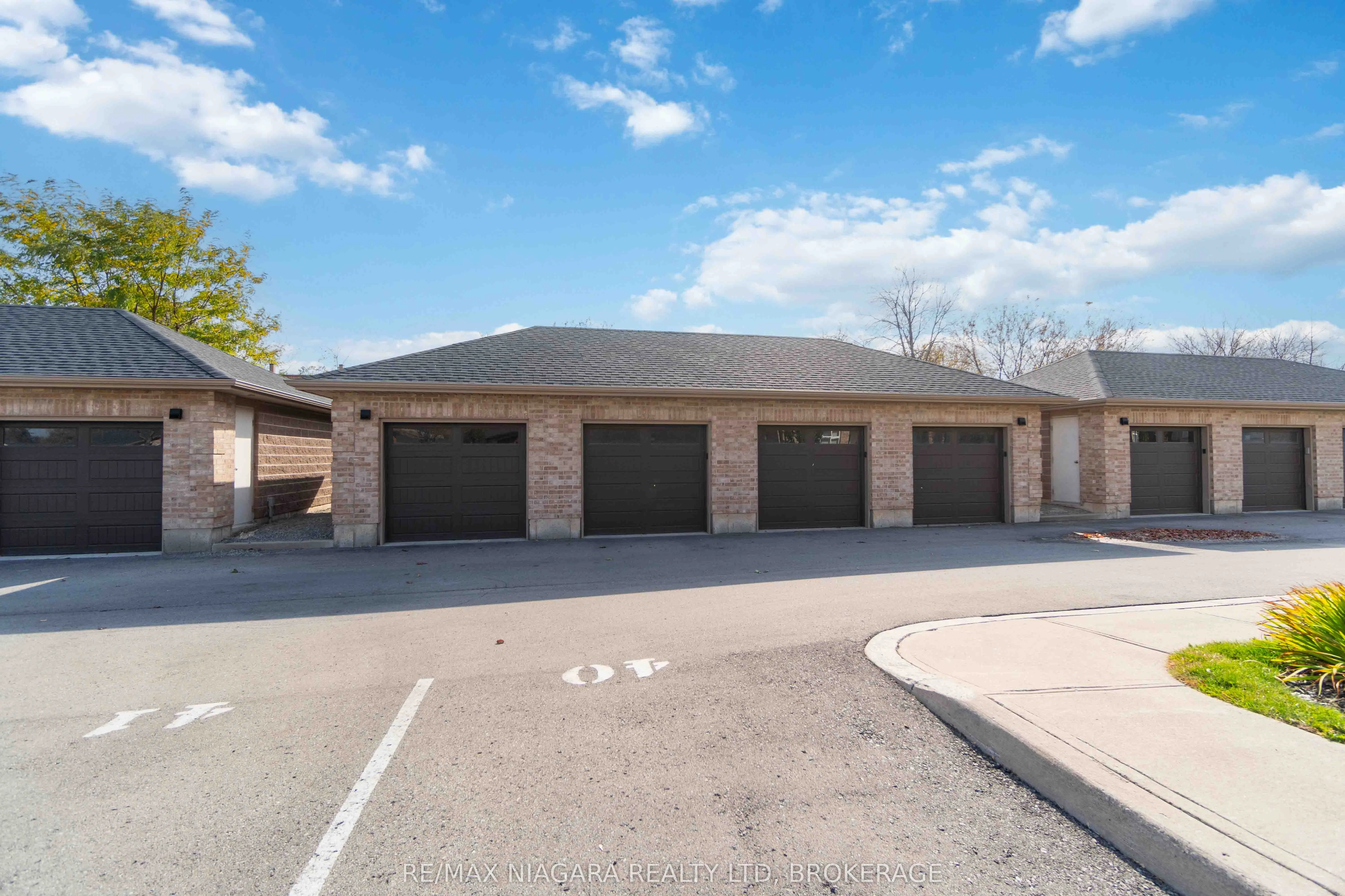 4644 PETTIT Avenue, #221
