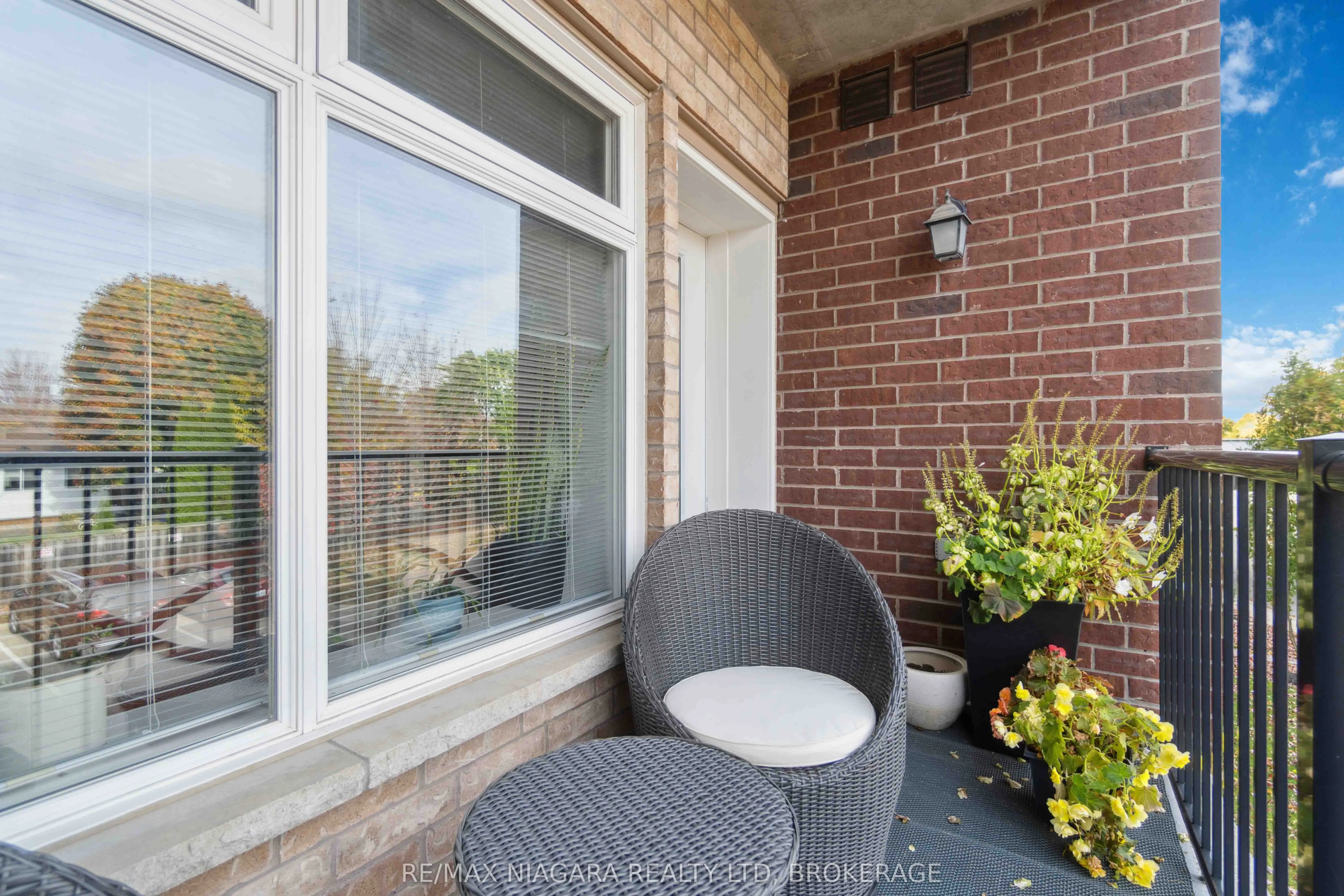 4644 PETTIT Avenue, #221
