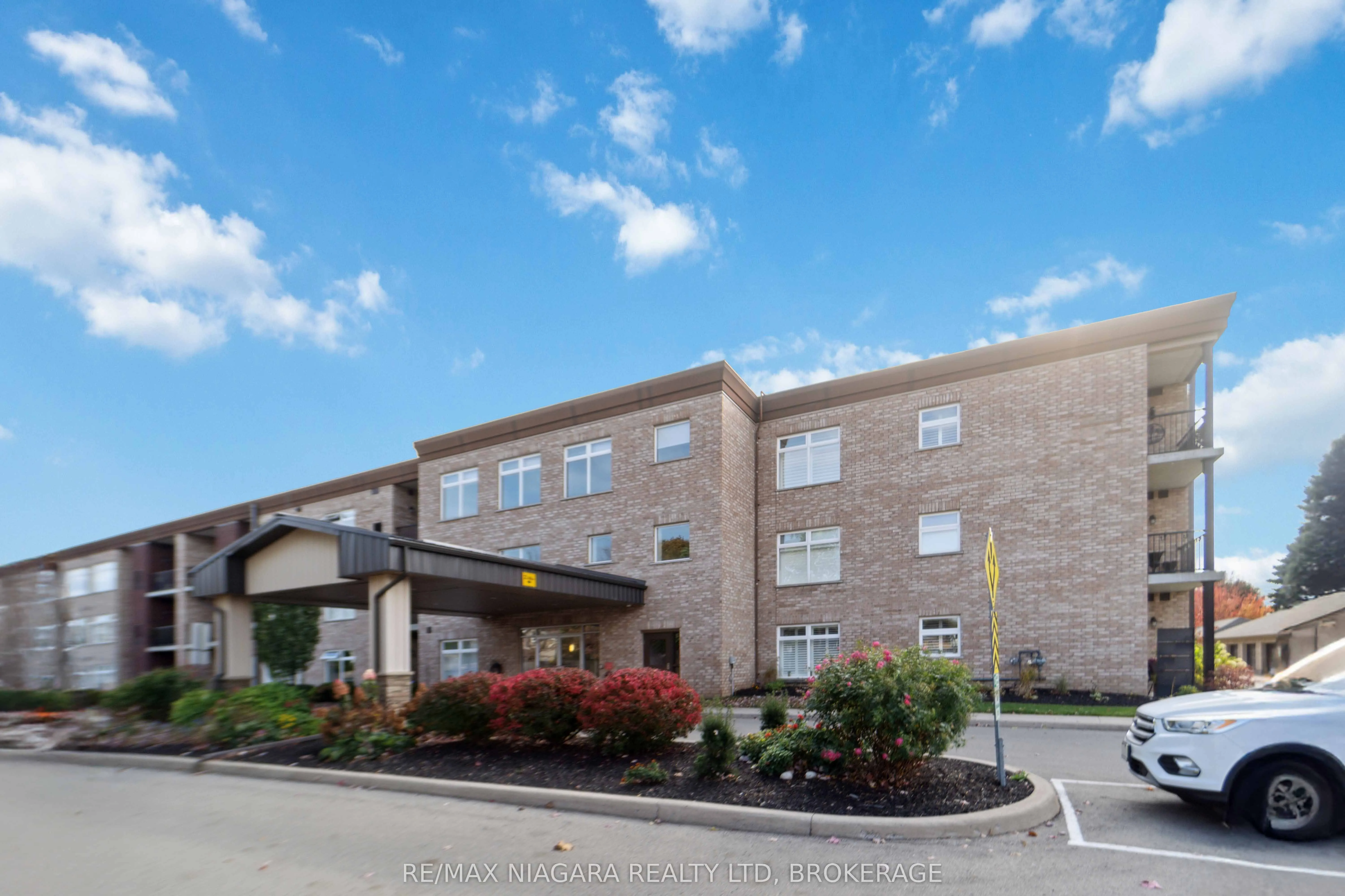 4644 PETTIT Avenue, #221
