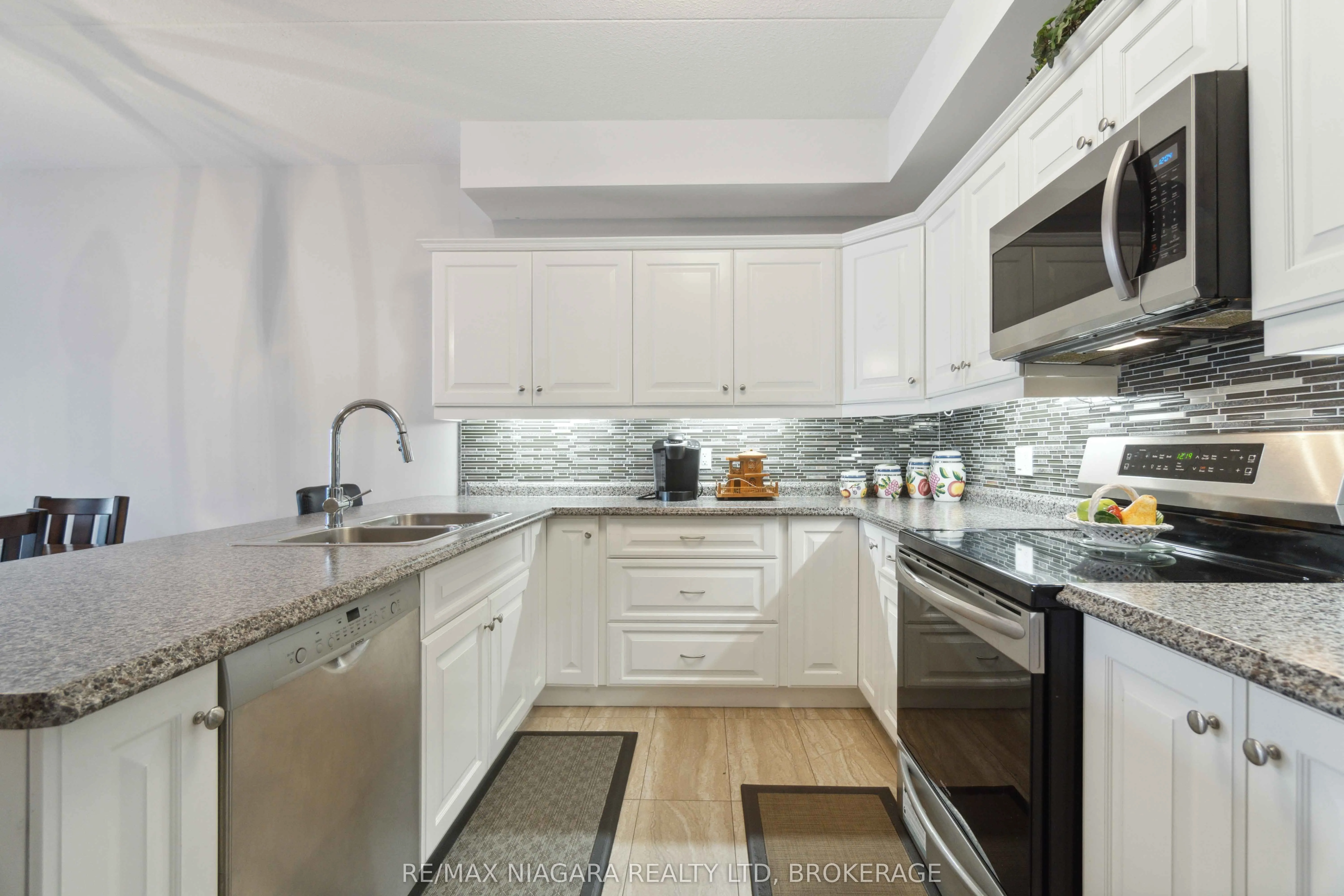 4644 PETTIT Avenue, #221