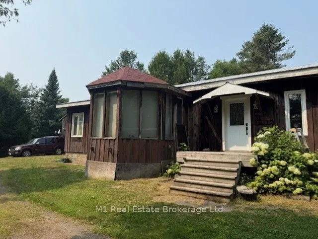 1017 North Shore Road