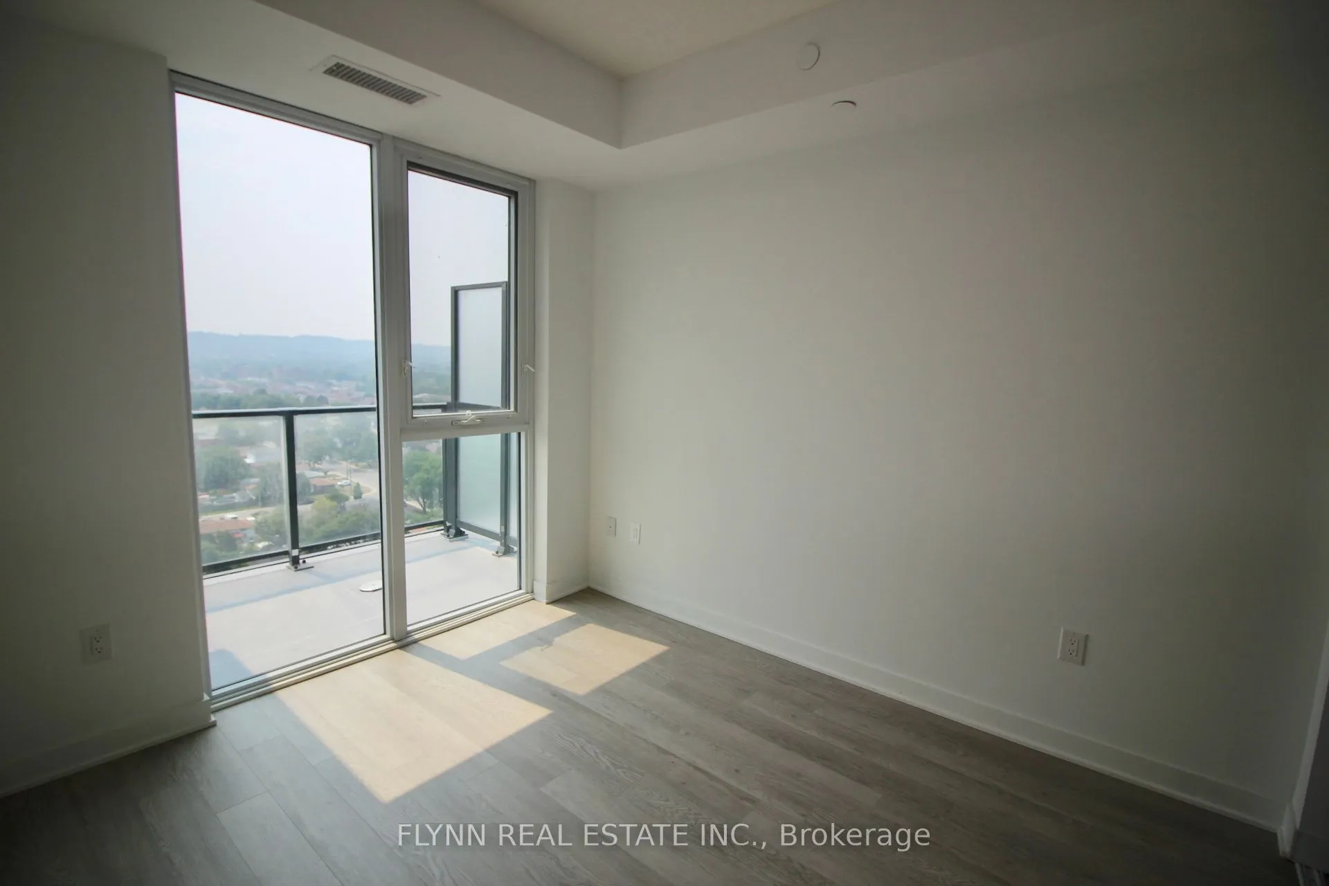 2782 Barton Street E, #1518