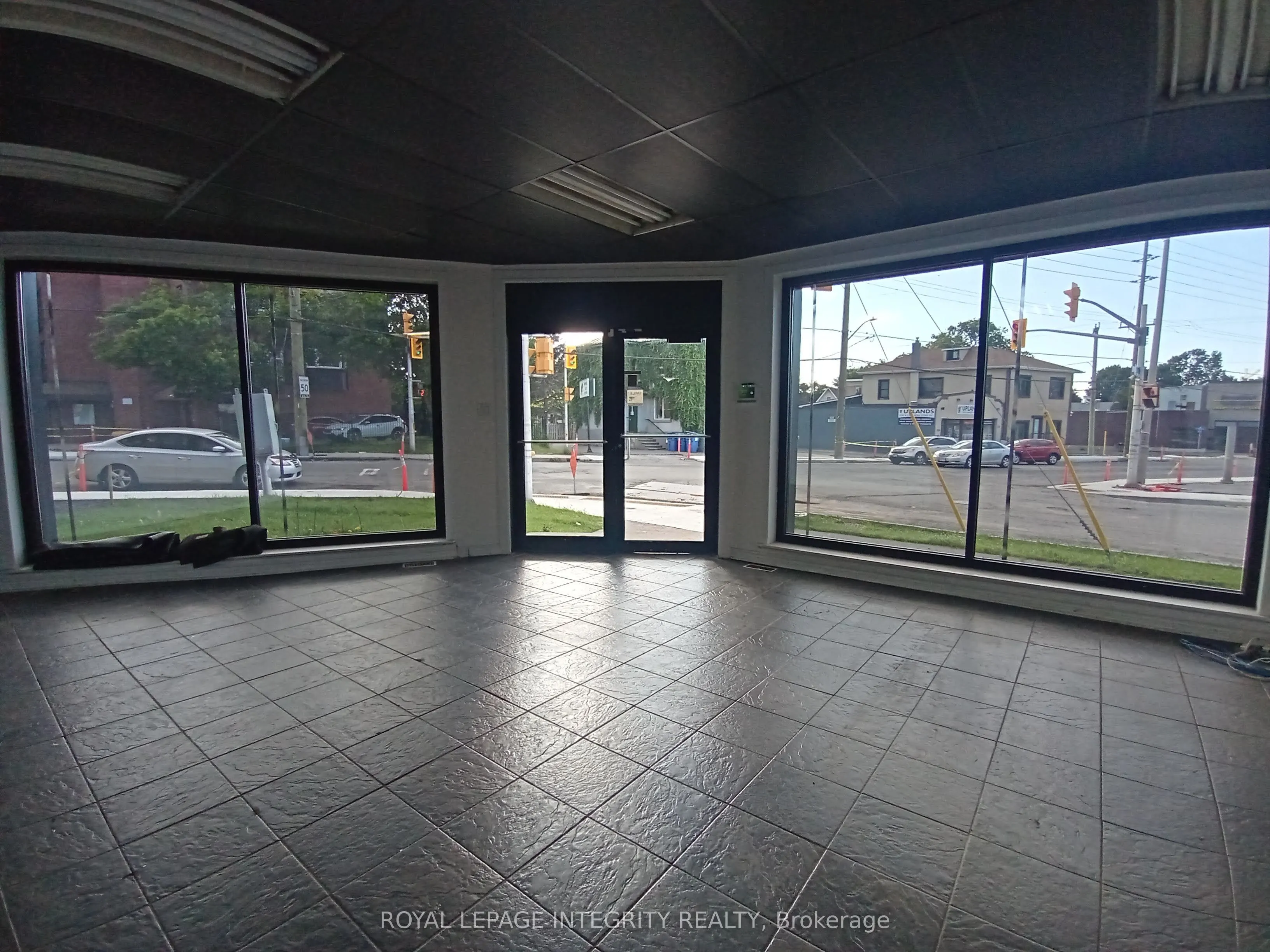 1049 Merivale Road