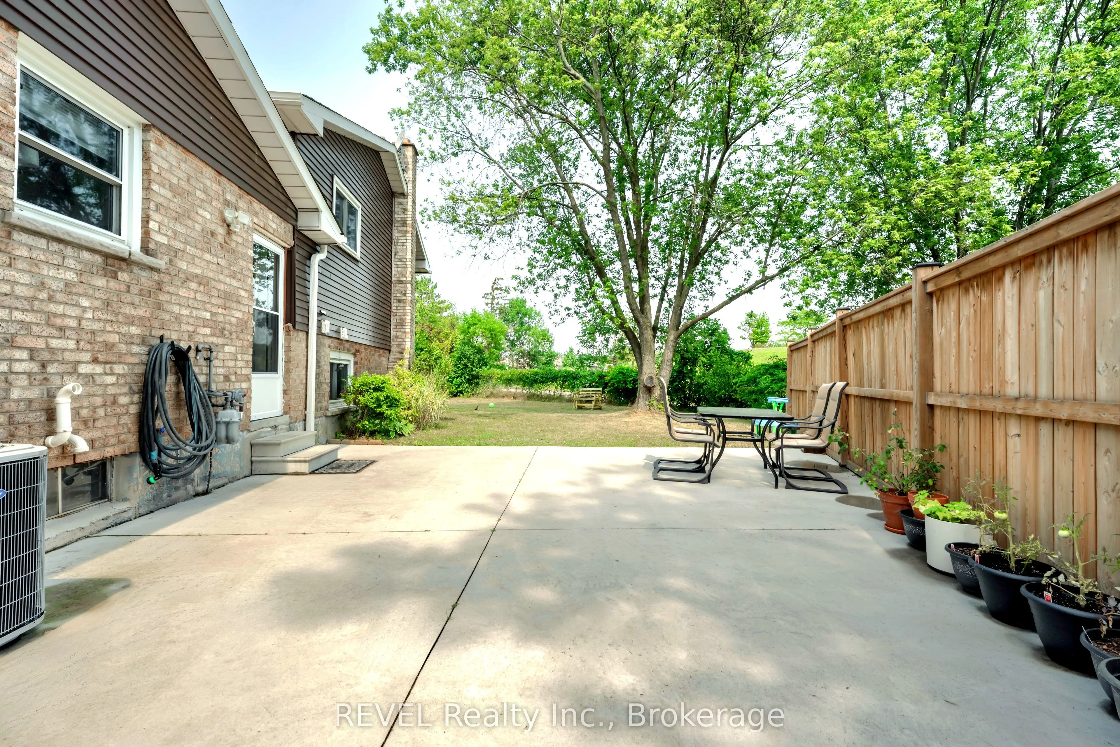 31 Deborah Court