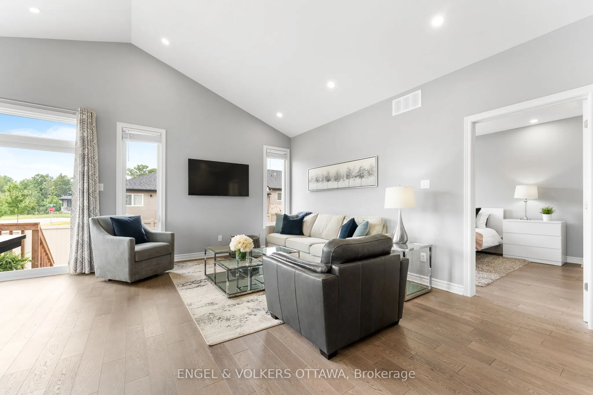 848 Reaume Street