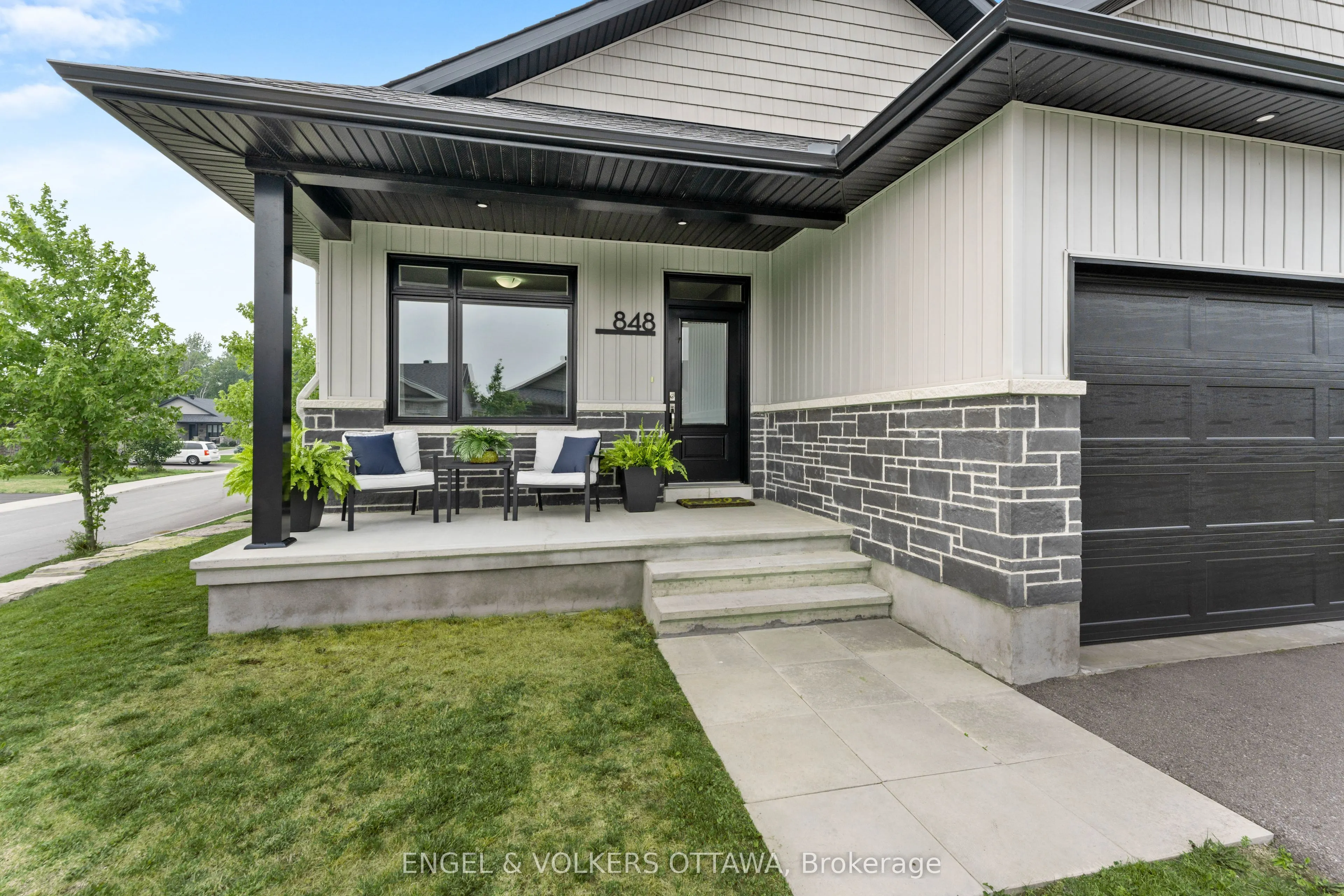 848 Reaume Street