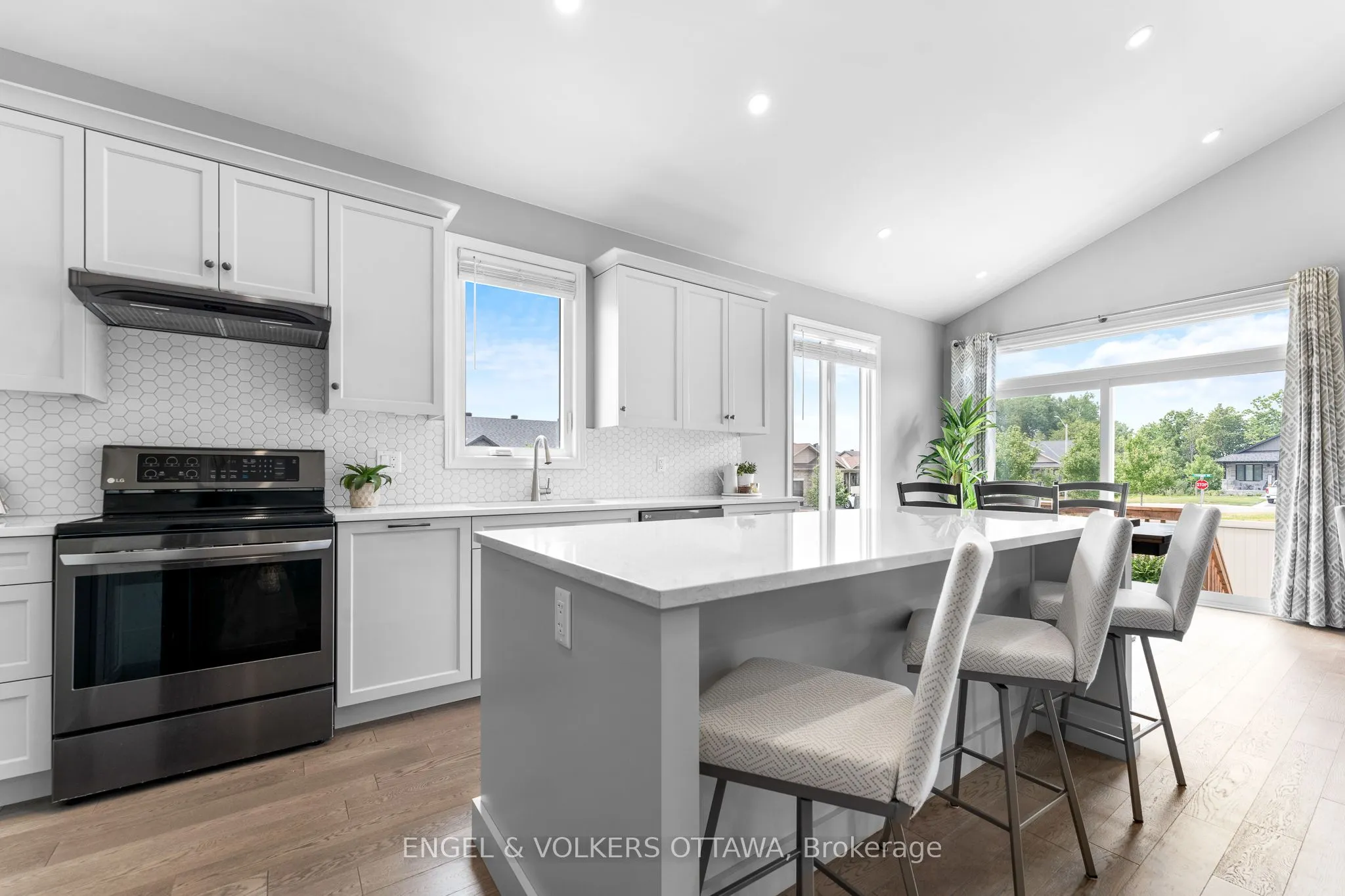 848 Reaume Street