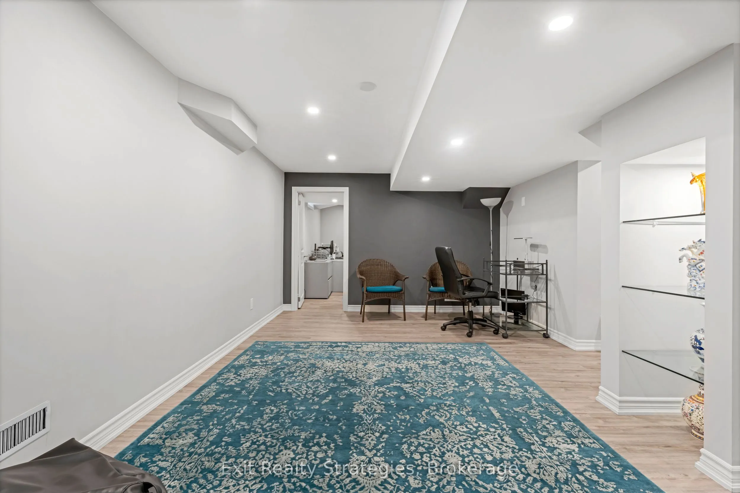 100 Springstead Avenue