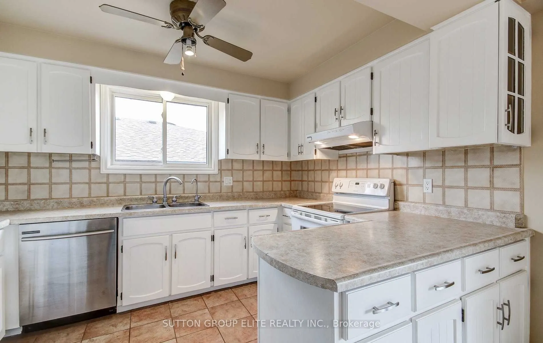 57 Fairmeadow Drive