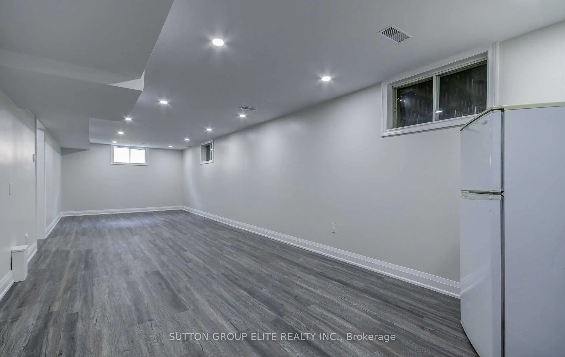 57 Fairmeadow Drive
