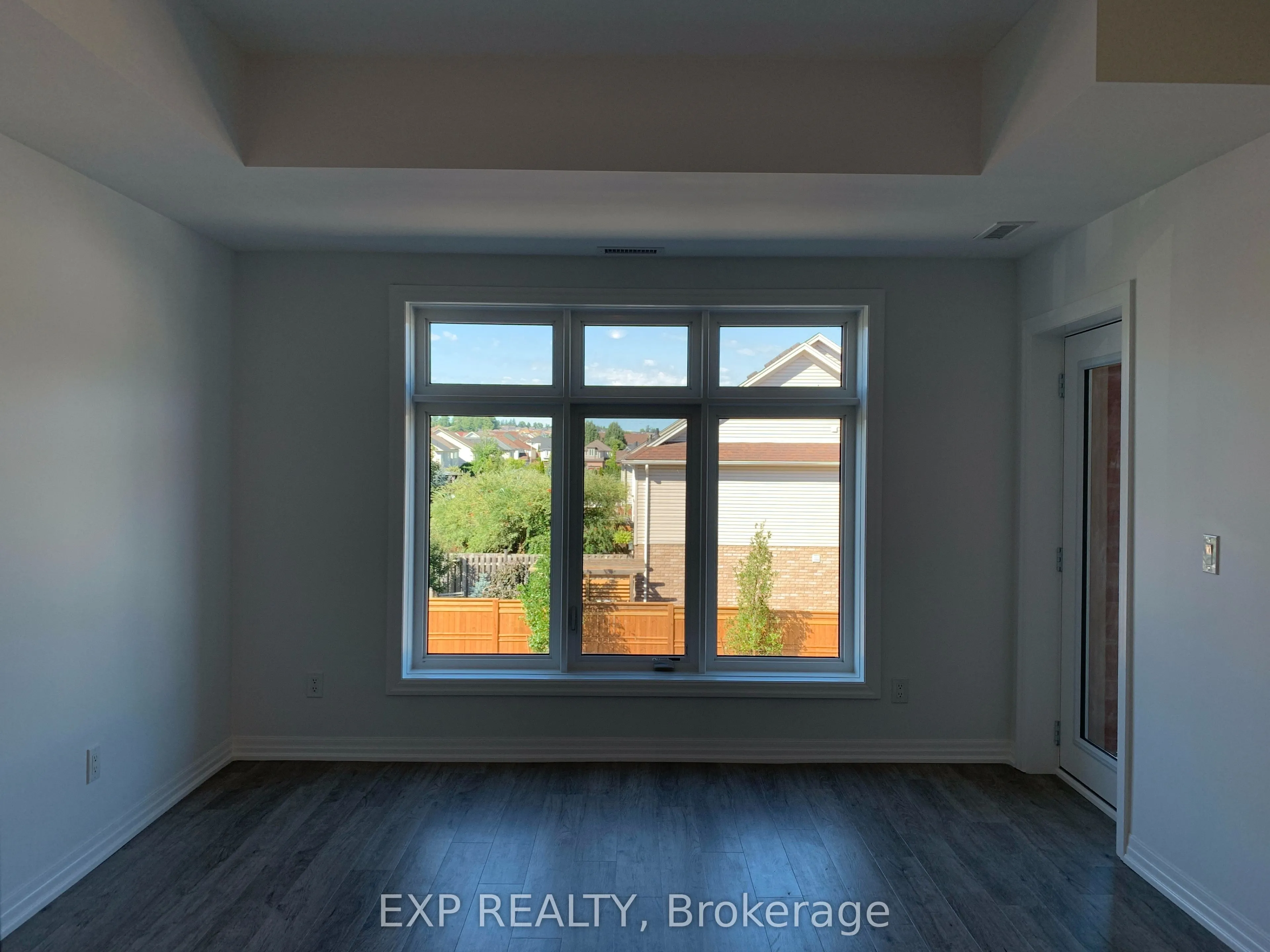195 commonwealth Street W, #209