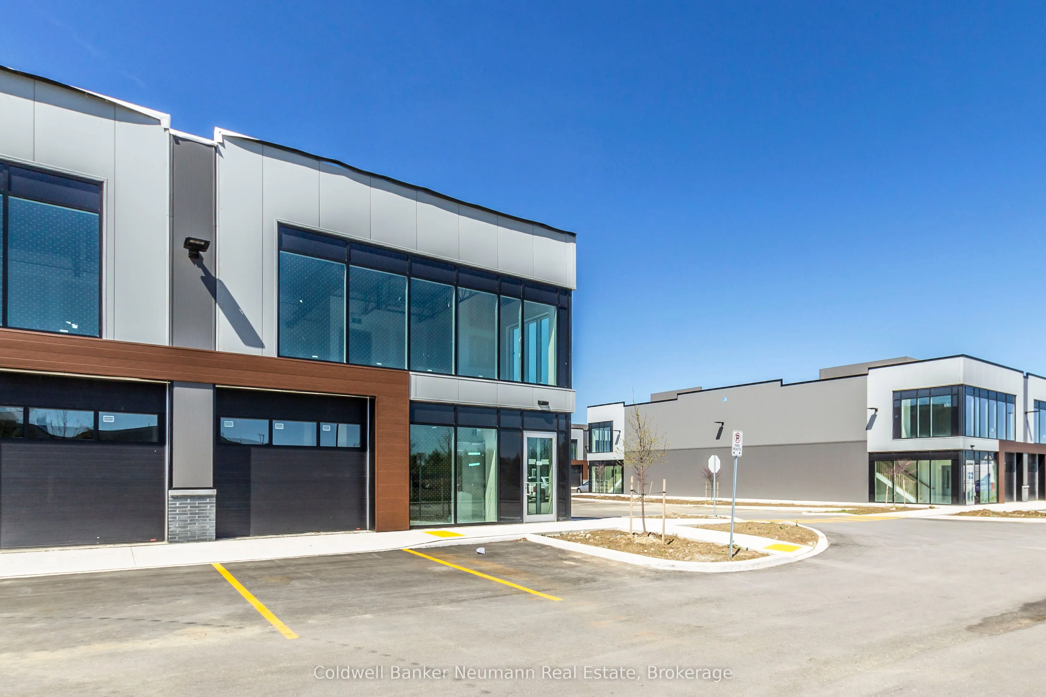 587 Hanlon Creek Boulevard, #23