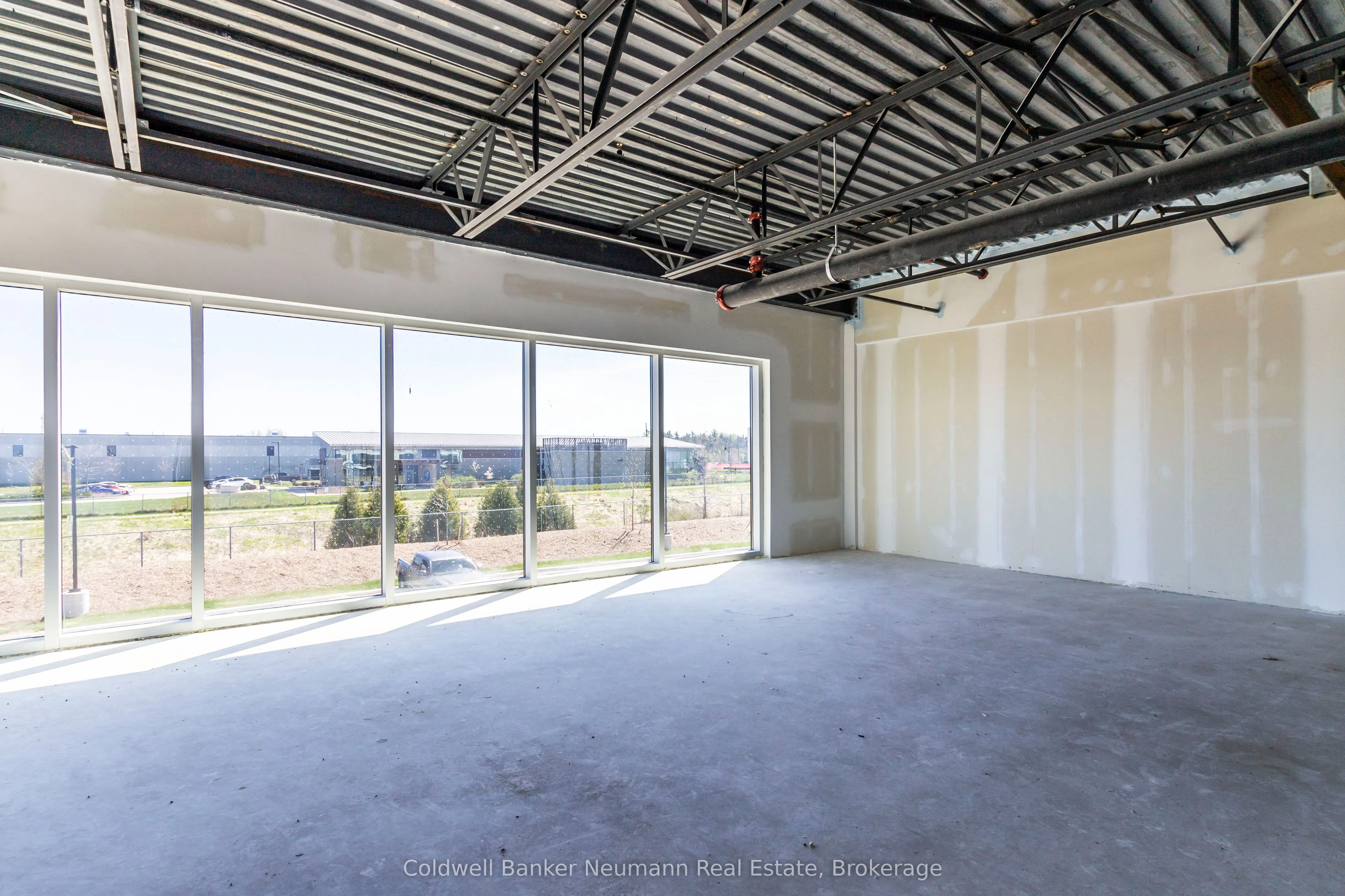 587 Hanlon Creek Boulevard, #23