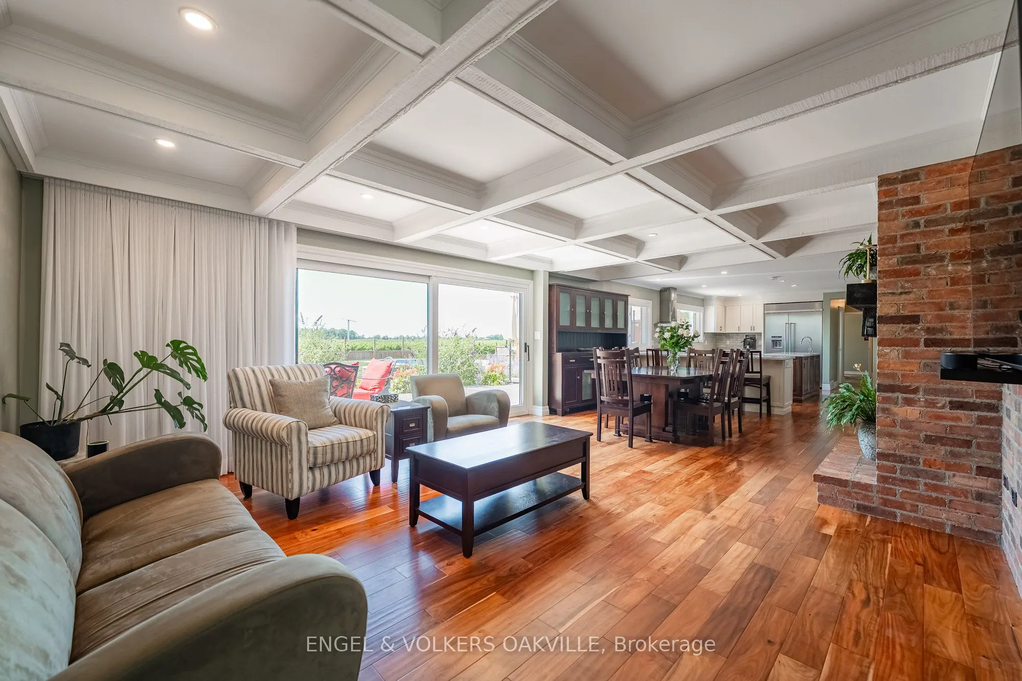 15578 Niagara Parkway