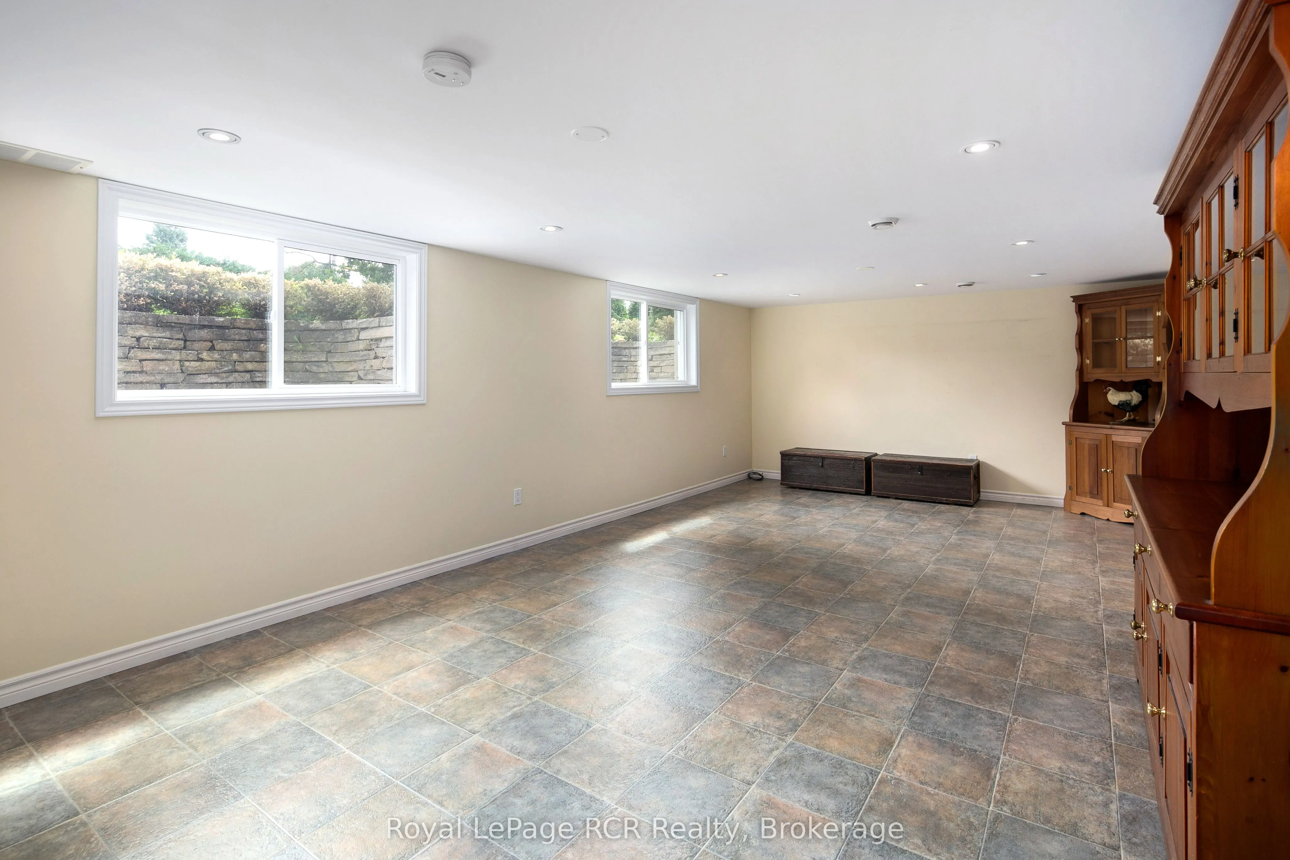 177 3RD AVE SW