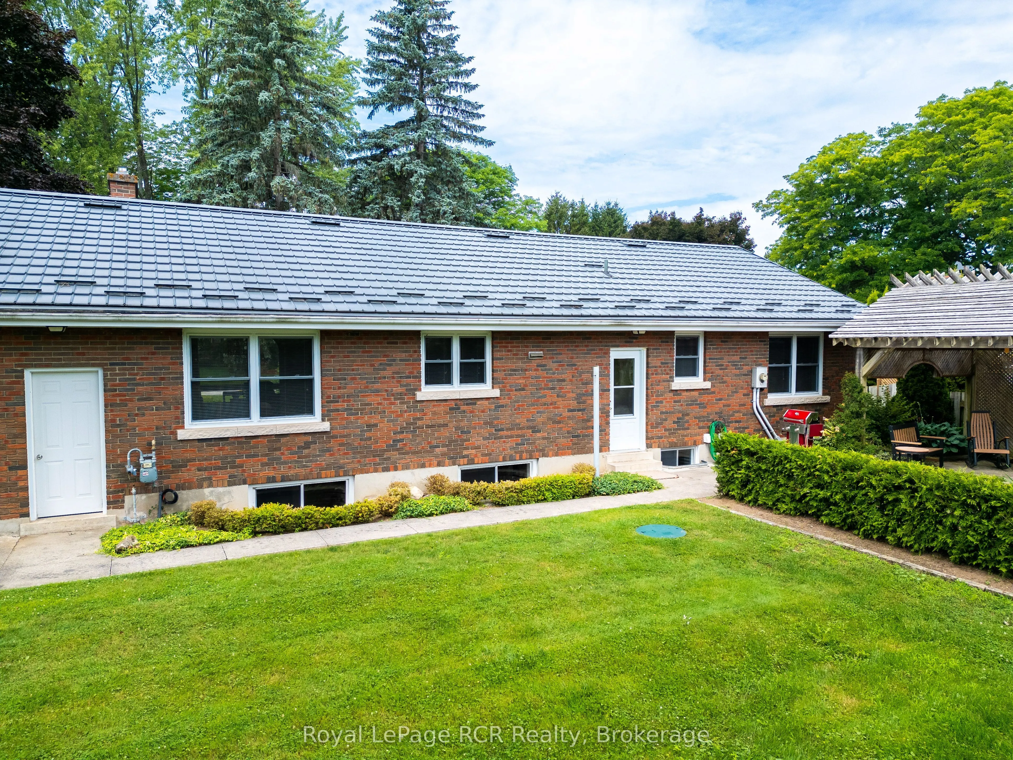 177 3RD AVE SW