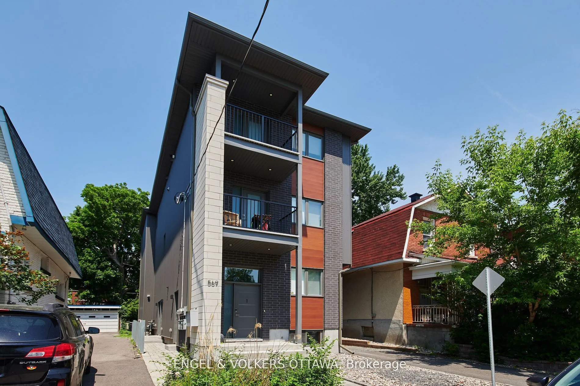 569 Mcleod Street, #2