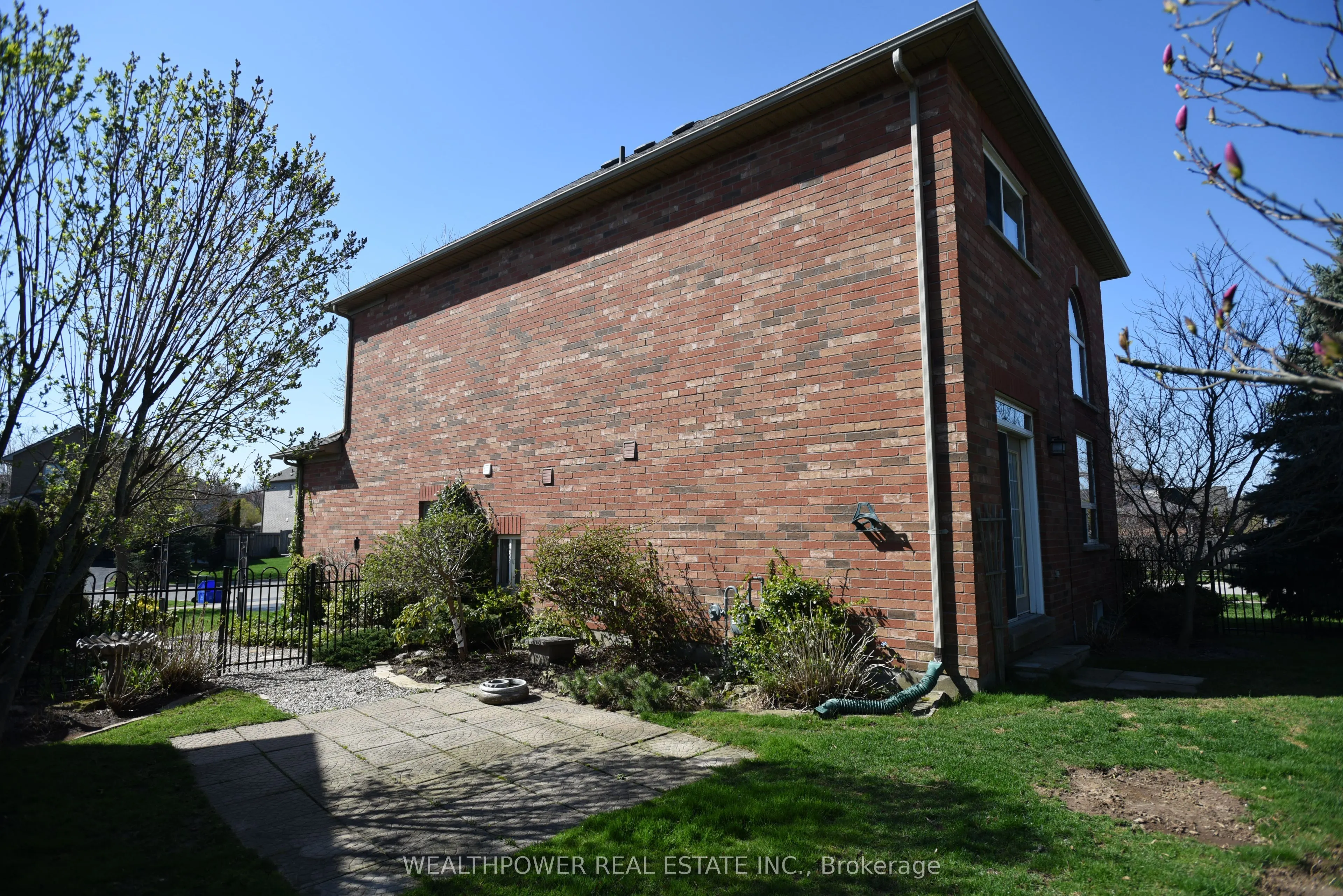 123 Morwick Drive