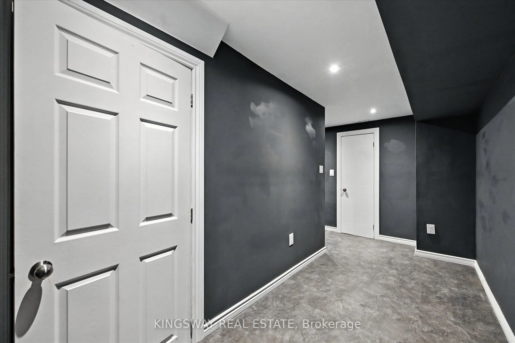 17 Dennis Drive