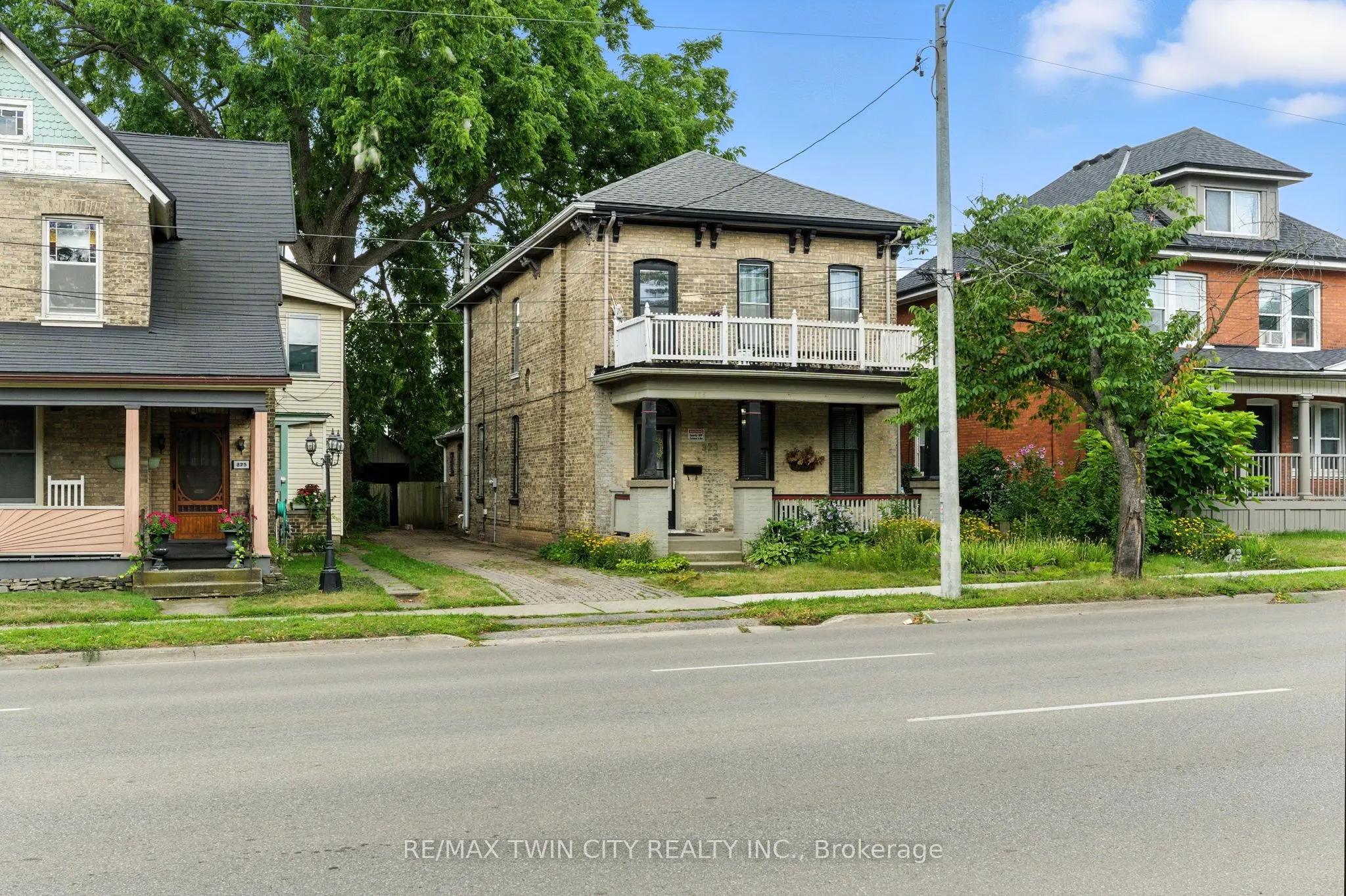 323 Dalhousie Street