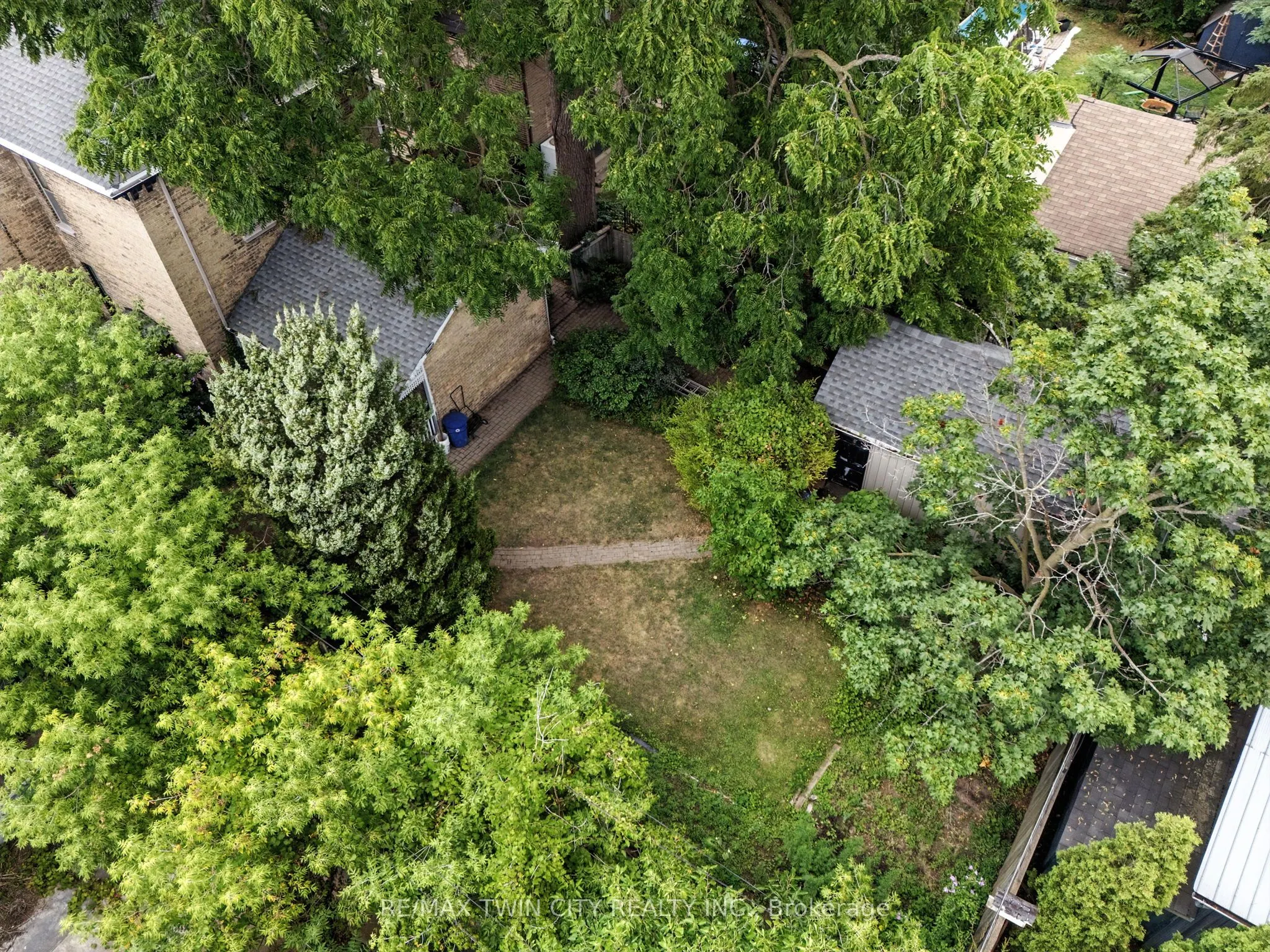 323 Dalhousie Street