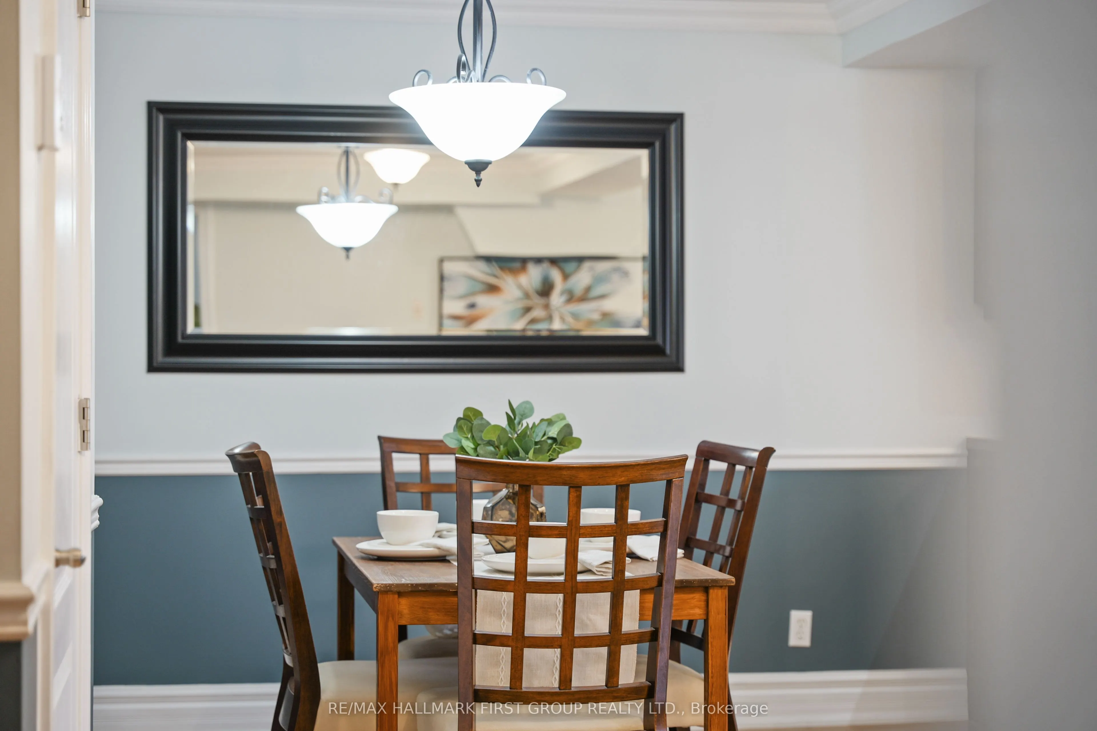 323 George Street, #104