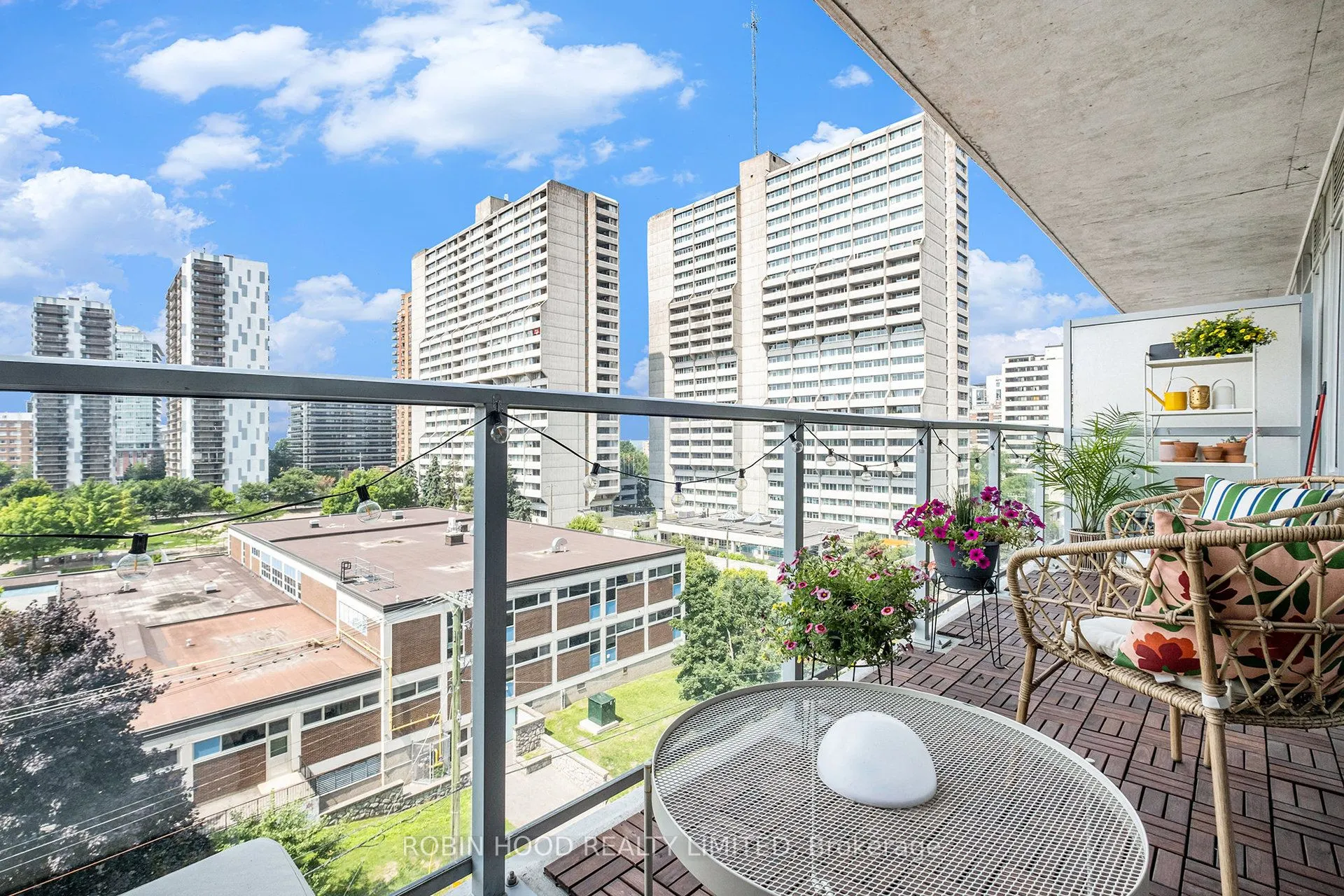 255 Bay Street, #714