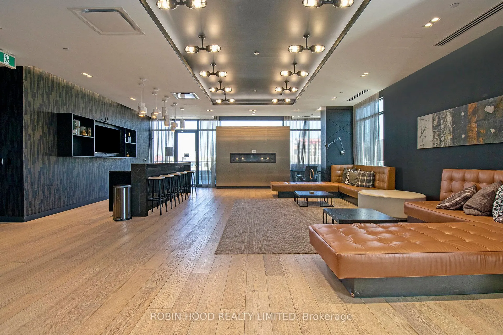 255 Bay Street, #714
