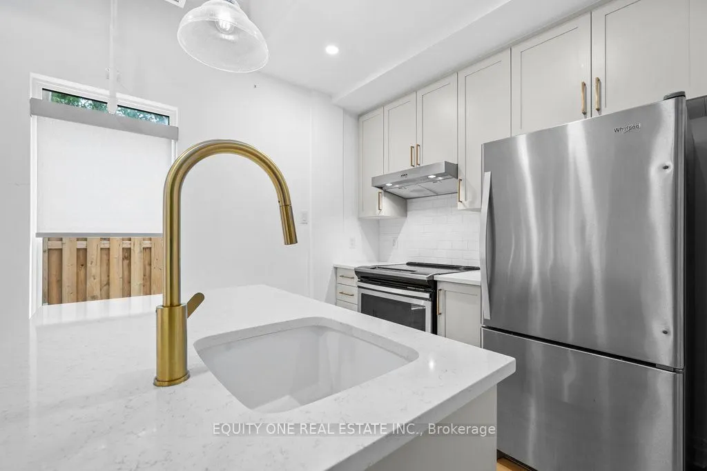 101 Pinhey Street, #105