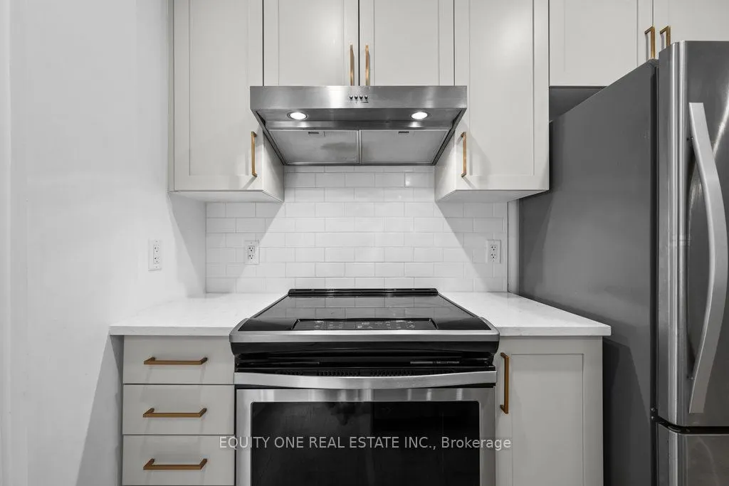 101 Pinhey Street, #105