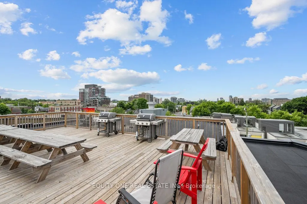 101 Pinhey Street, #105