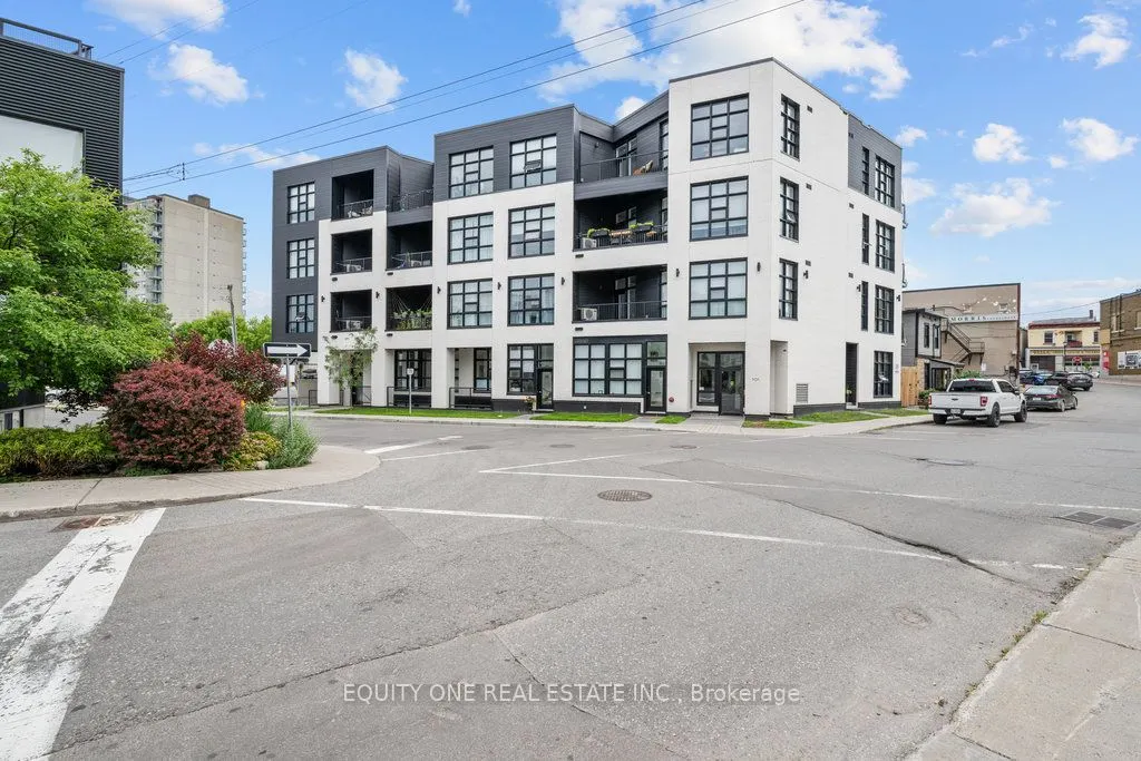 101 Pinhey Street, #105