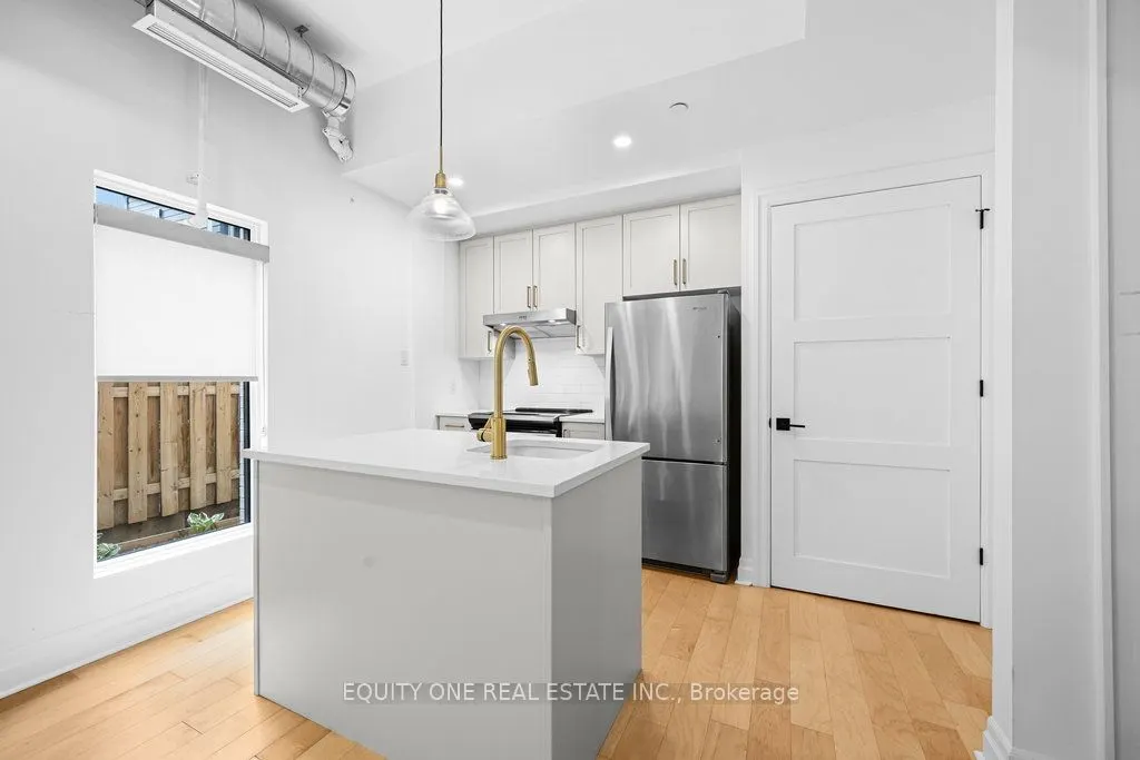 101 Pinhey Street, #105