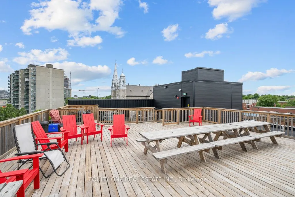 101 Pinhey Street, #105