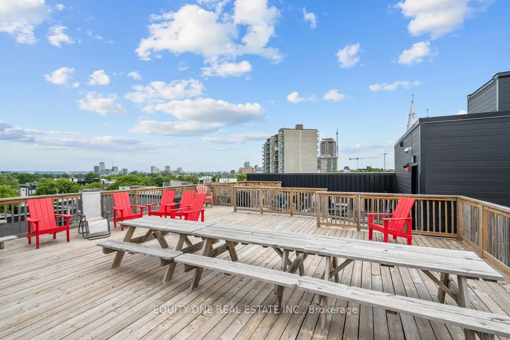 101 Pinhey Street, #105