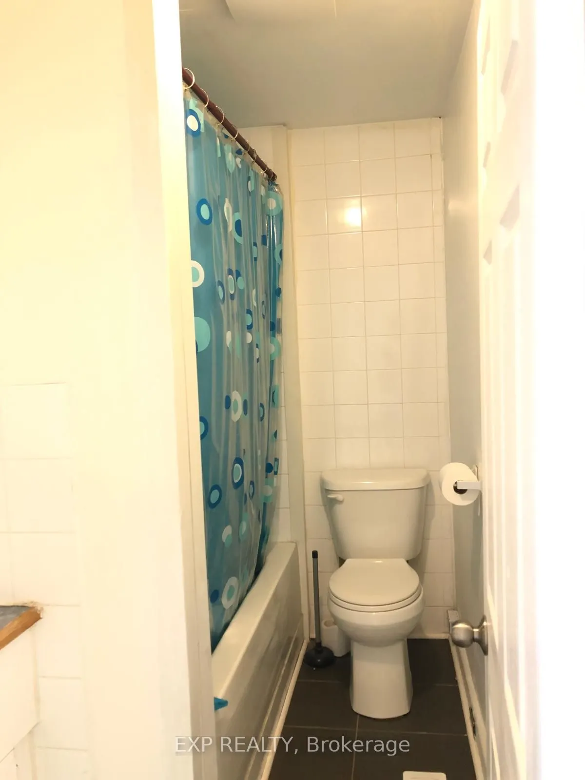 1057 Somerset Street, #2