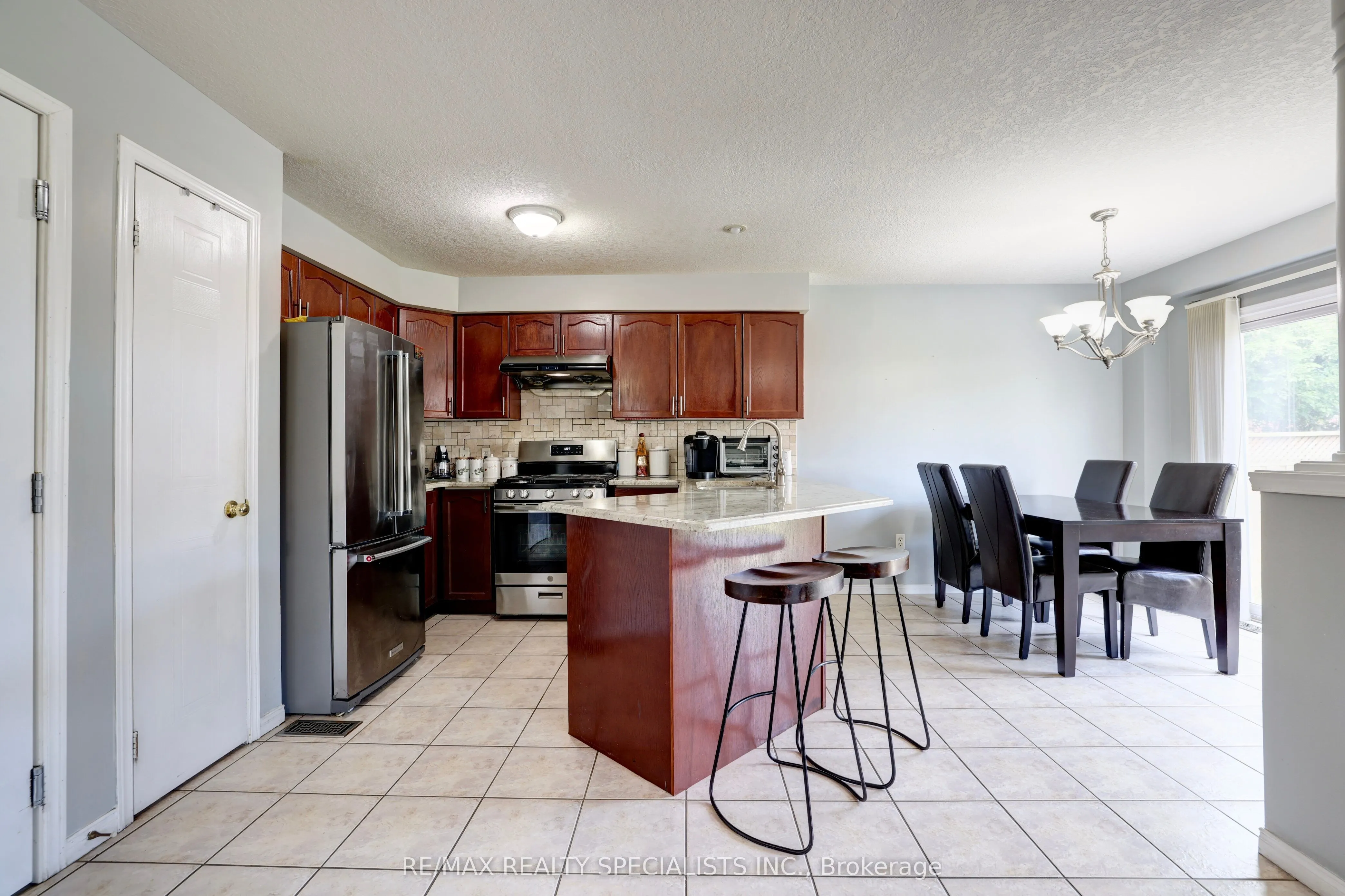 144 Decaro Crescent