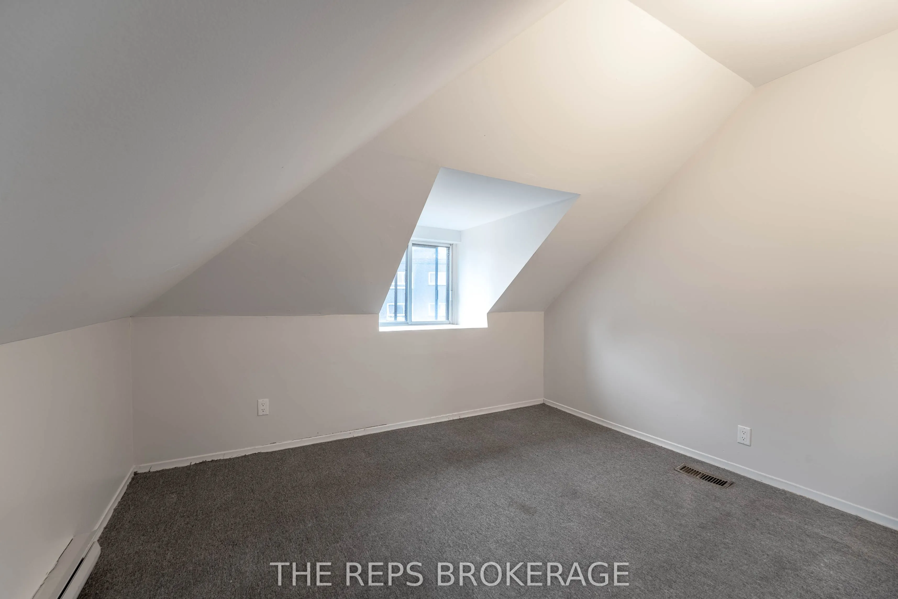 337 MONTGOMERY Street