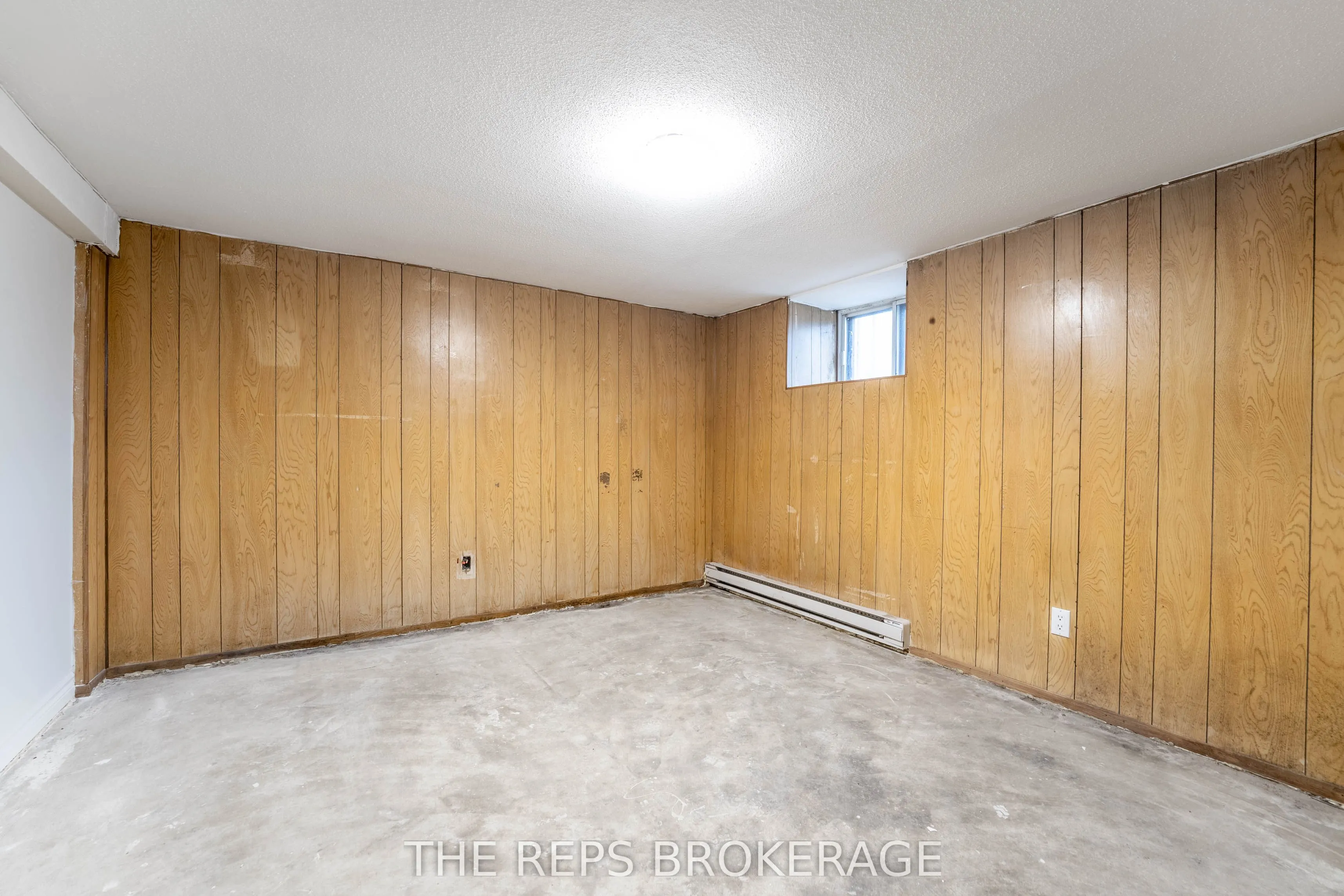 337 MONTGOMERY Street