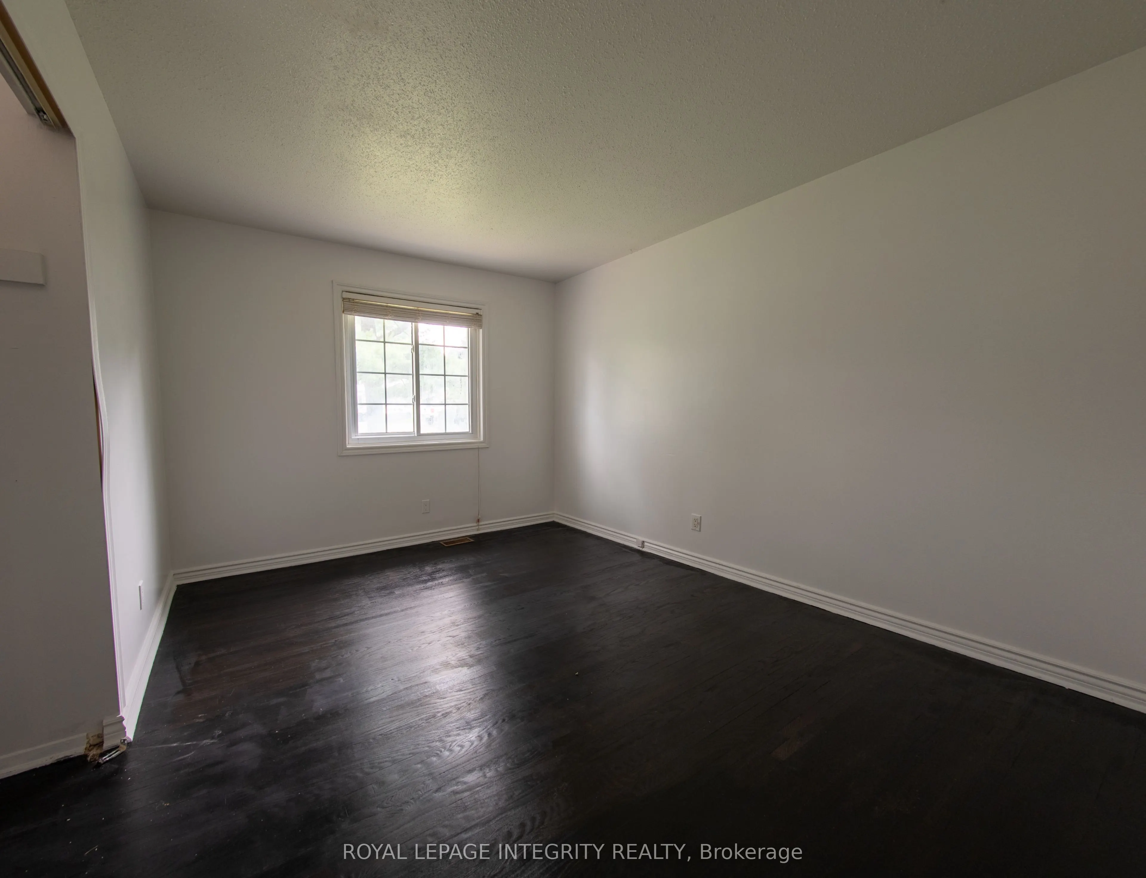 27 Roberta Crescent