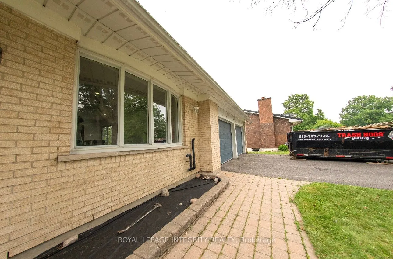 27 Roberta Crescent