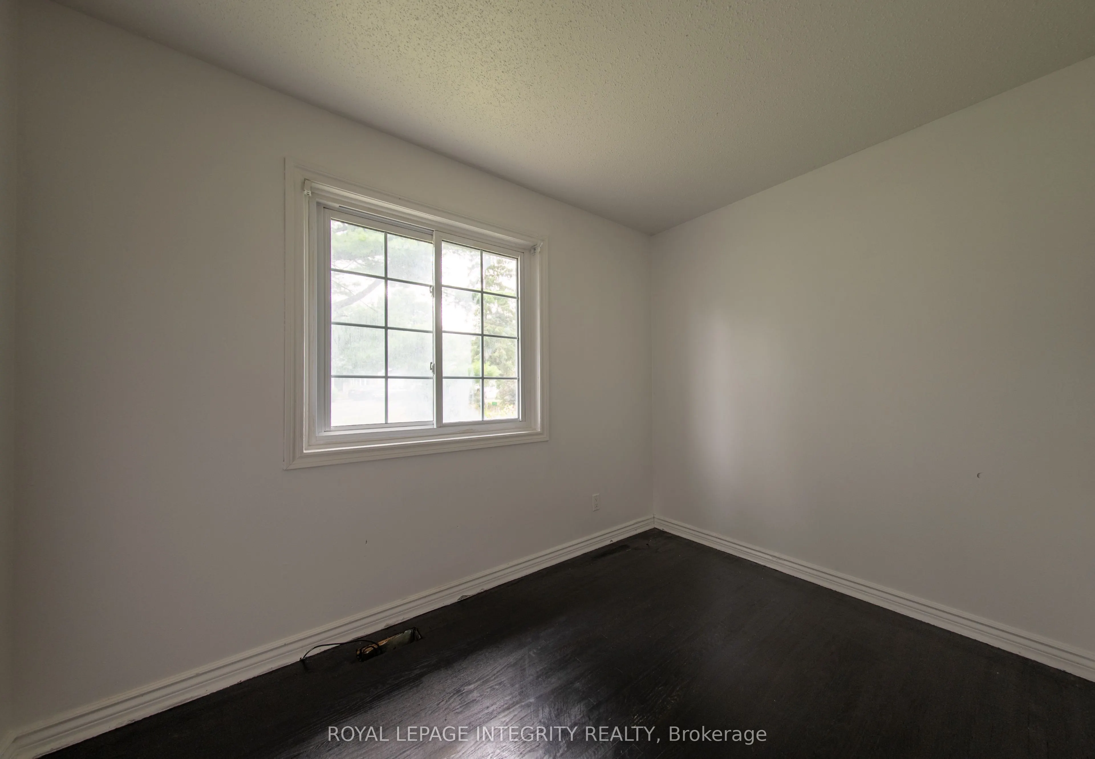 27 Roberta Crescent