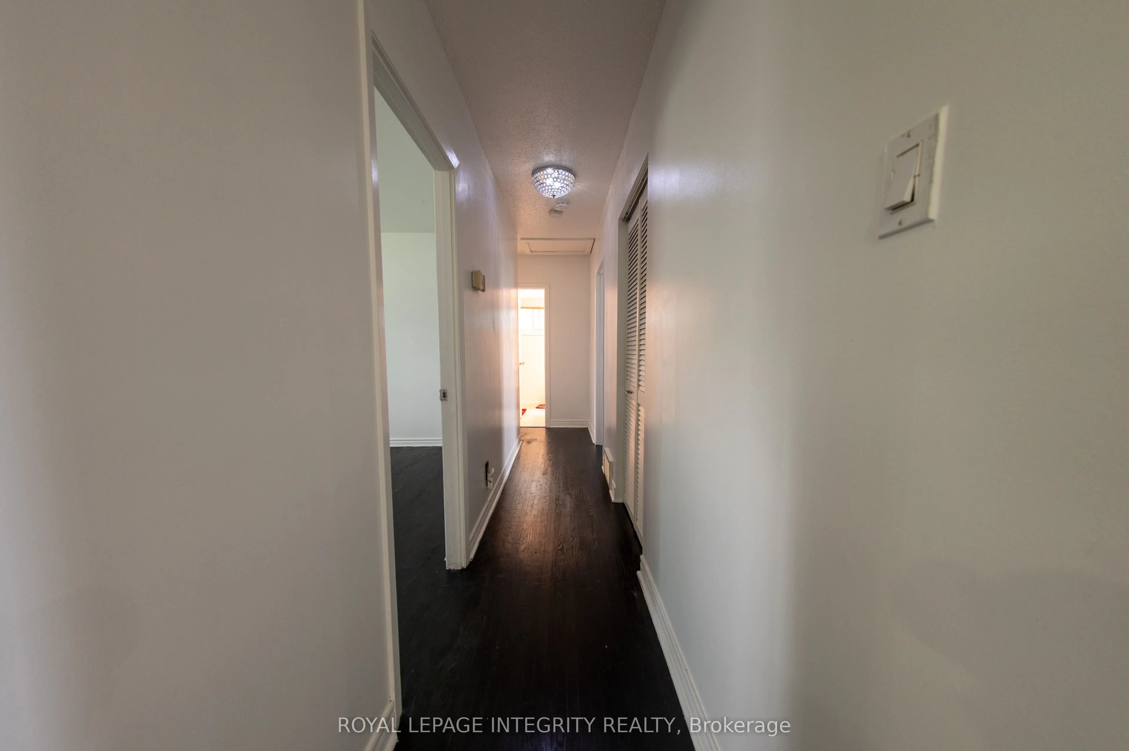27 Roberta Crescent