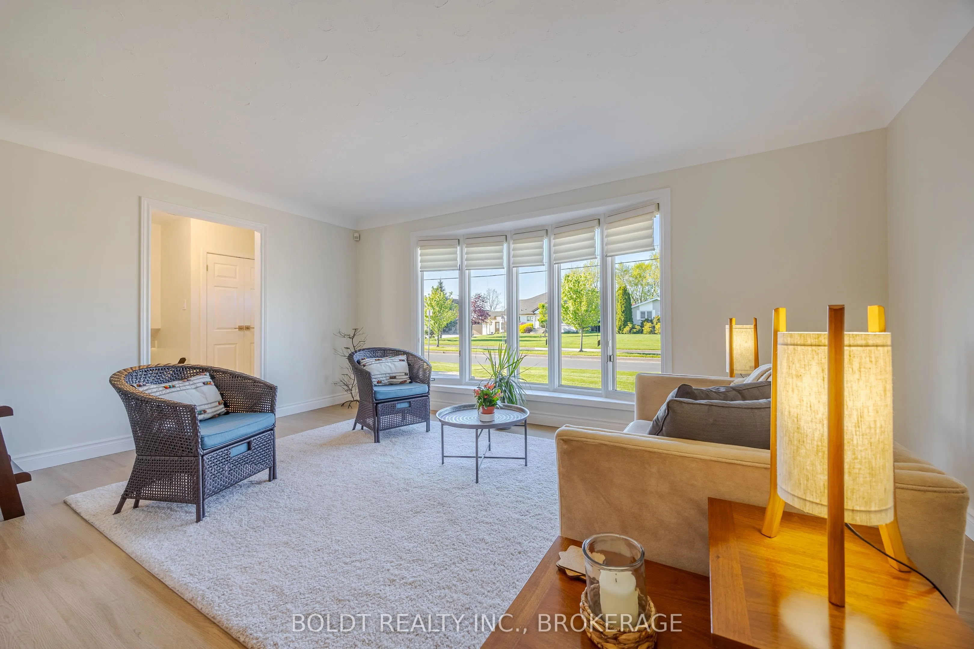 8143 Sarah Street