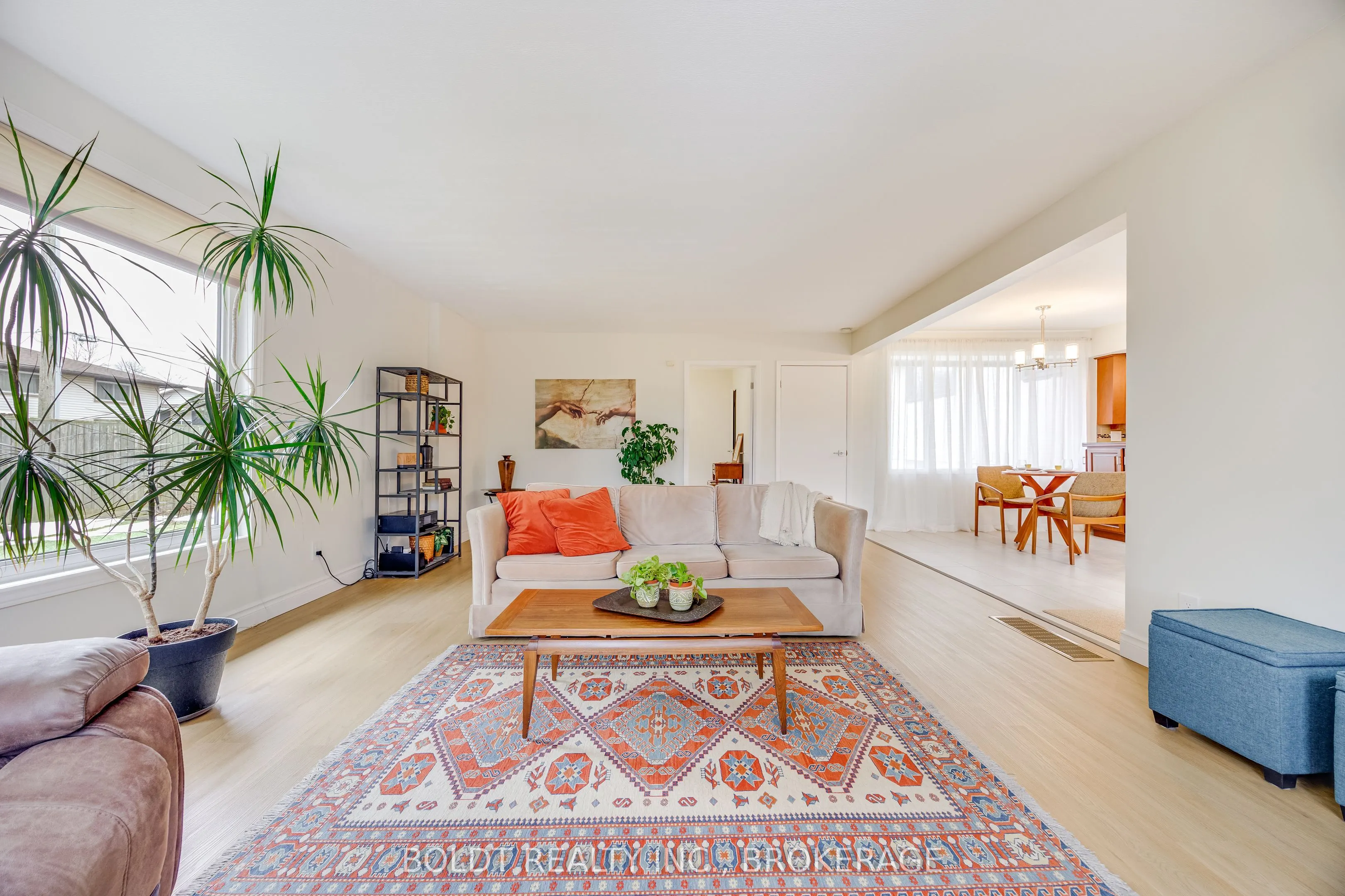 8143 Sarah Street