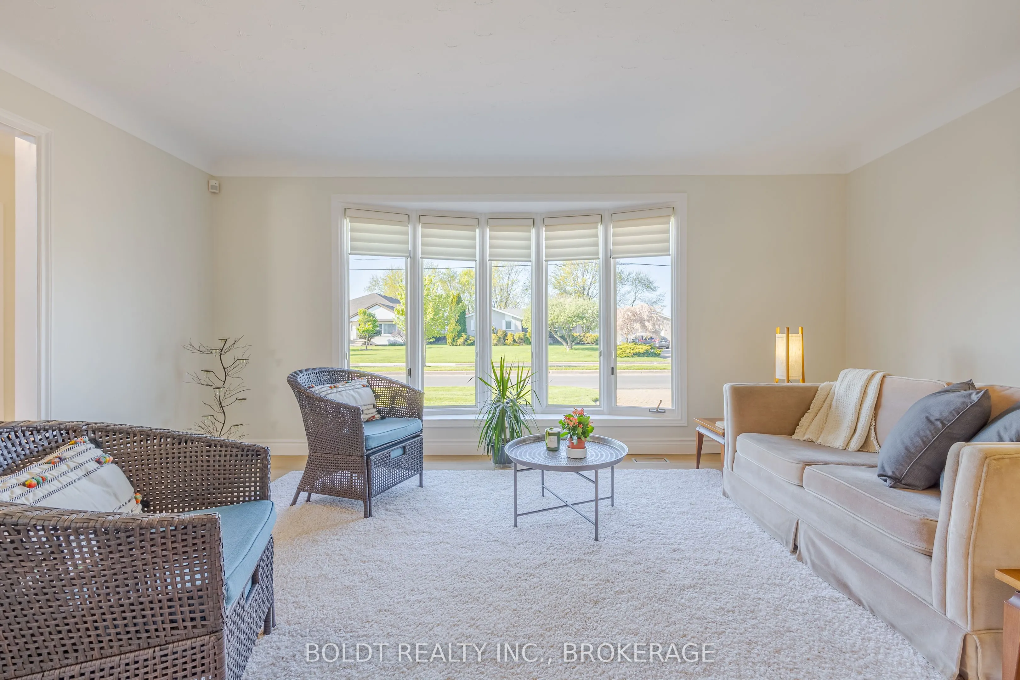 8143 Sarah Street