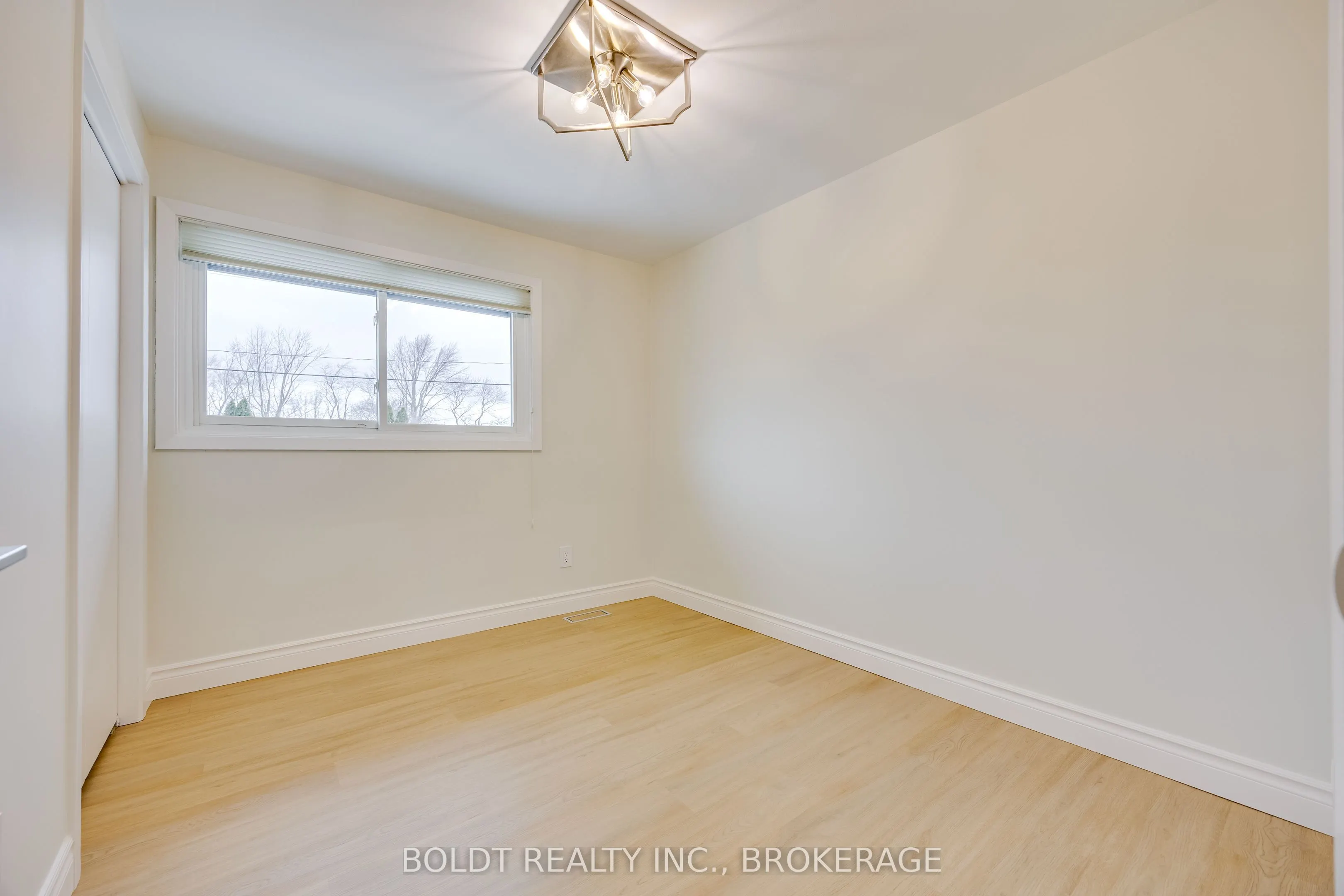 8143 Sarah Street