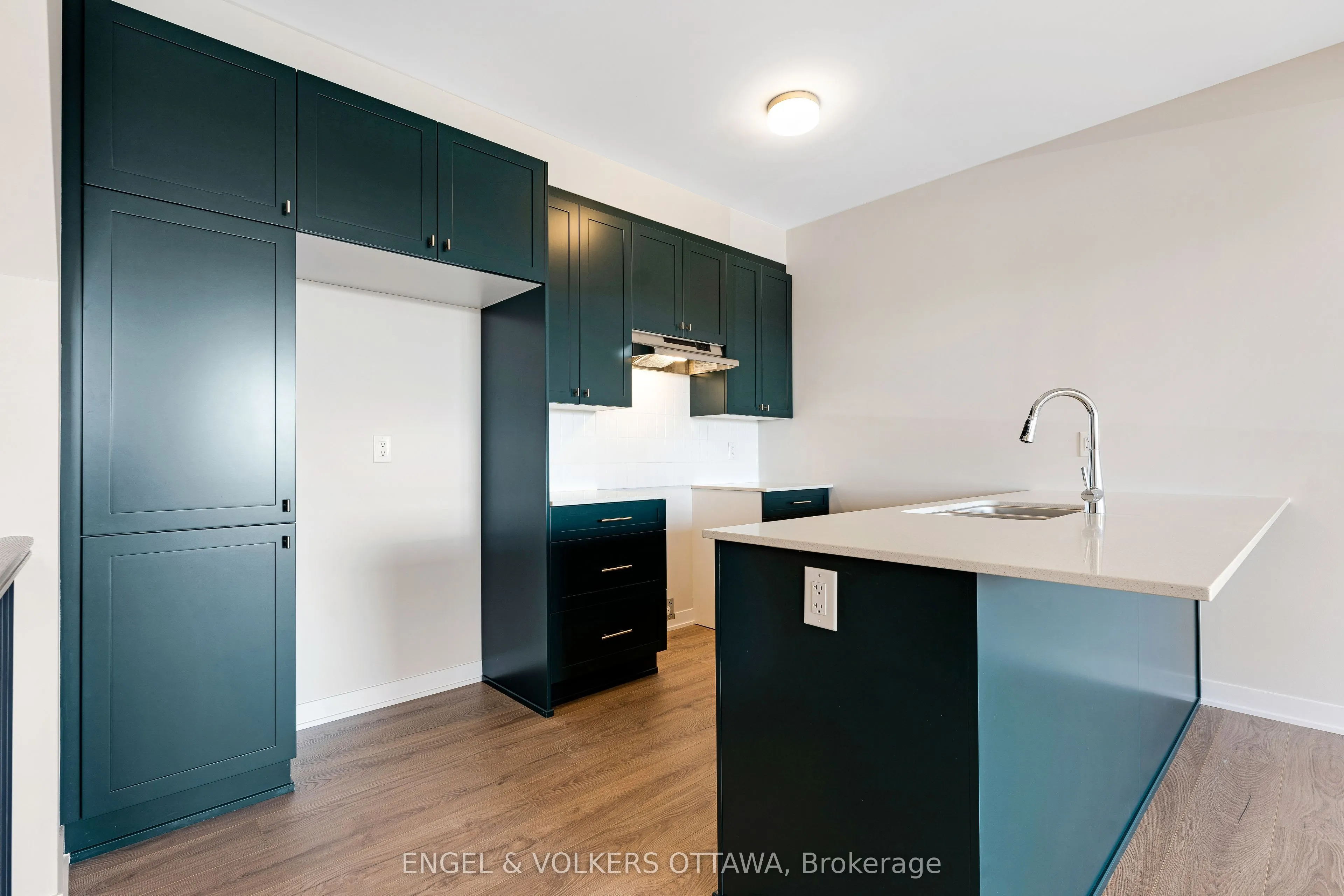 328 Catsfoot Walk