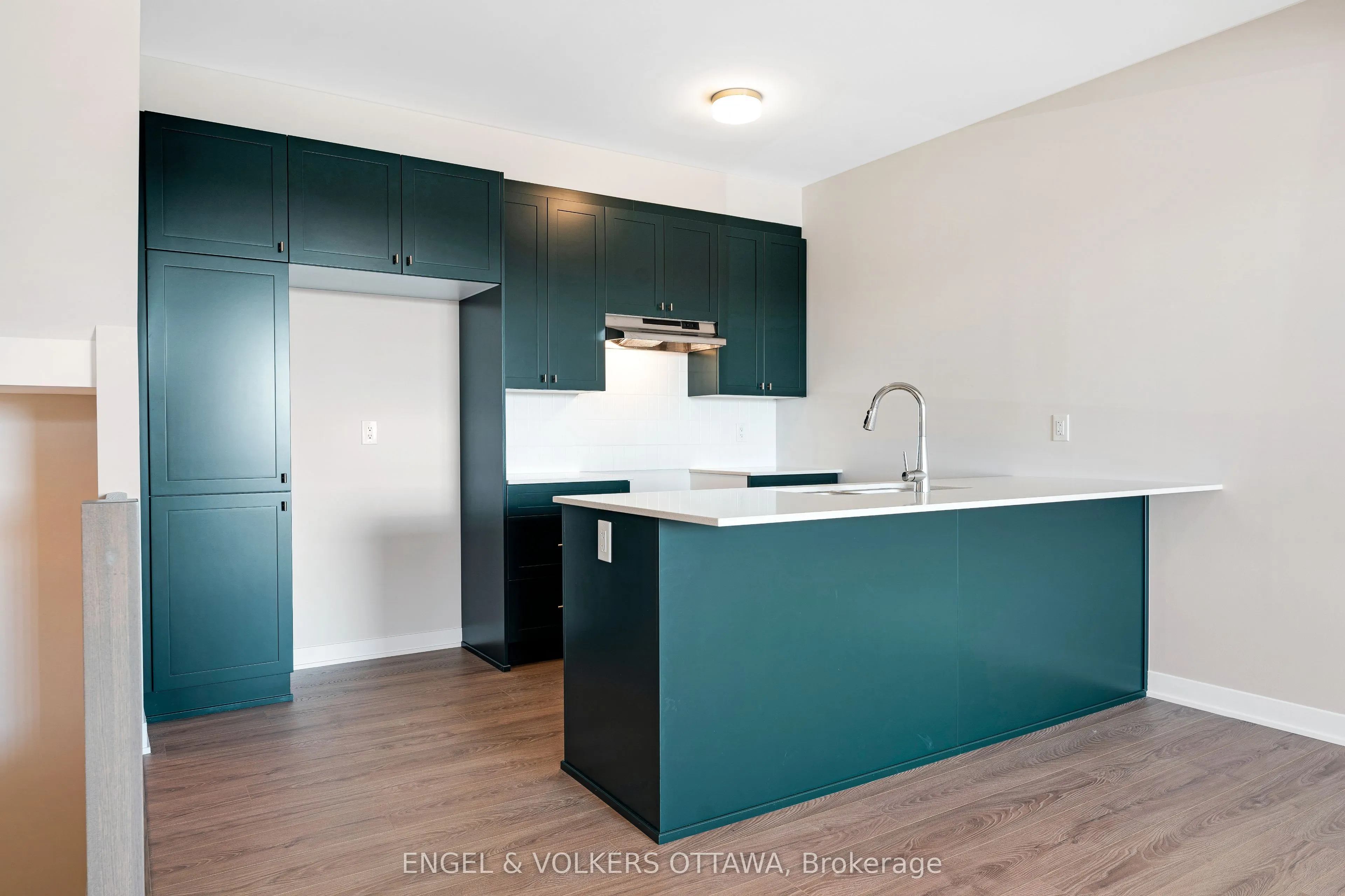 328 Catsfoot Walk